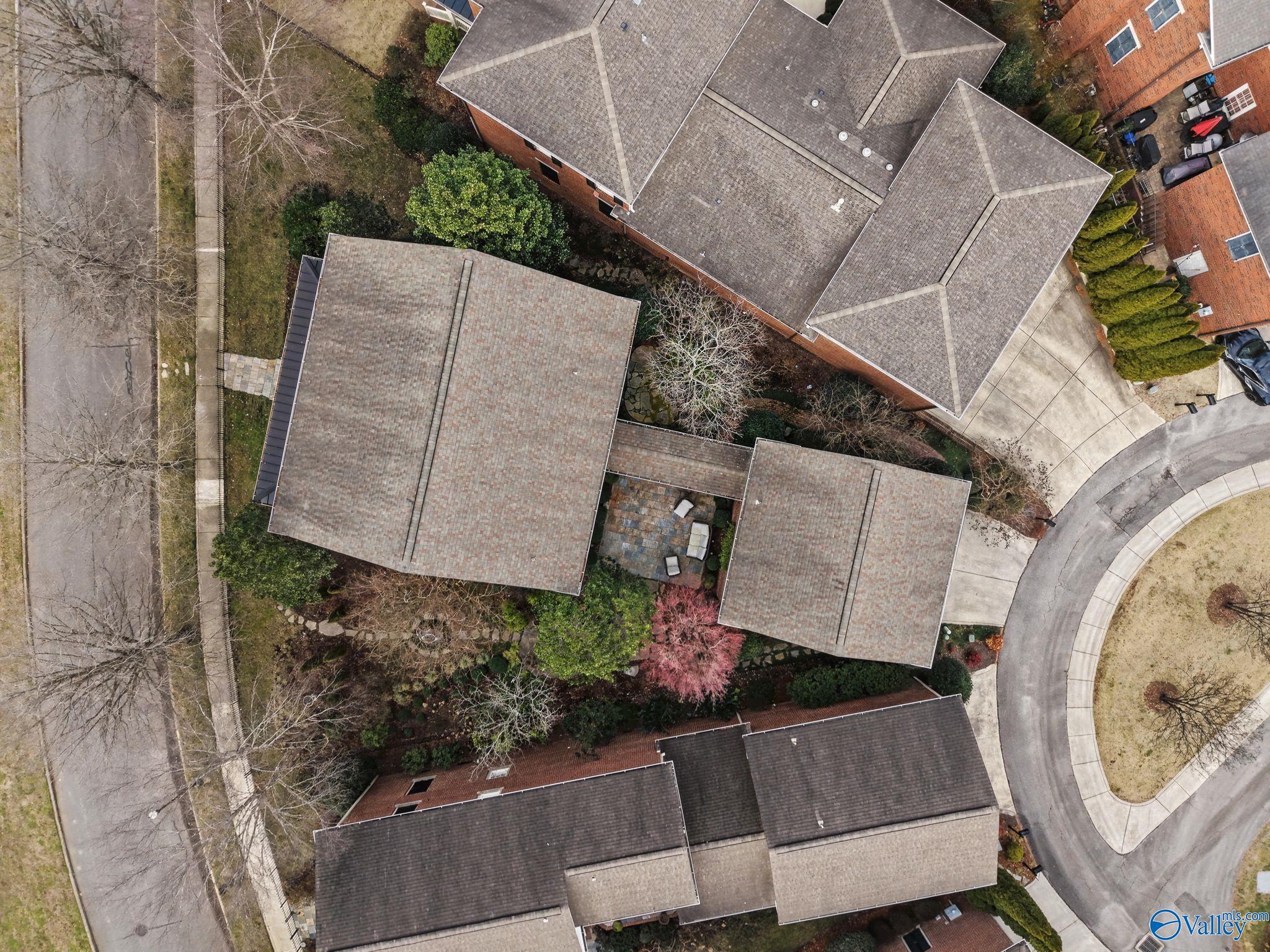 Huntsville, Alabama, 35806, United States, 4 Bedrooms Bedrooms, ,4 BathroomsBathrooms,Residential,Active,2012926