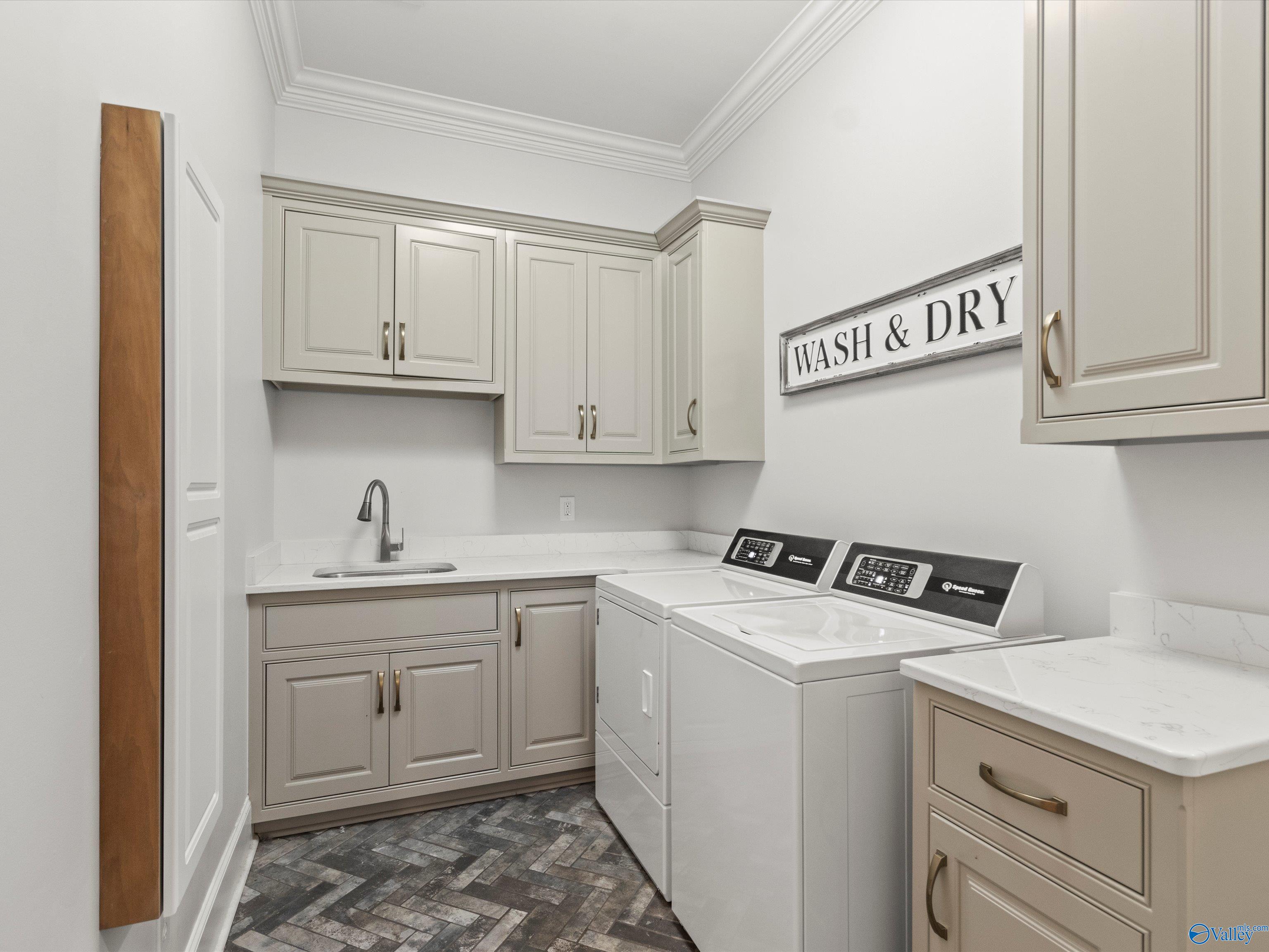 Madison, Alabama, 35757, United States, 4 Bedrooms Bedrooms, ,5 BathroomsBathrooms,Residential,Active,2007226