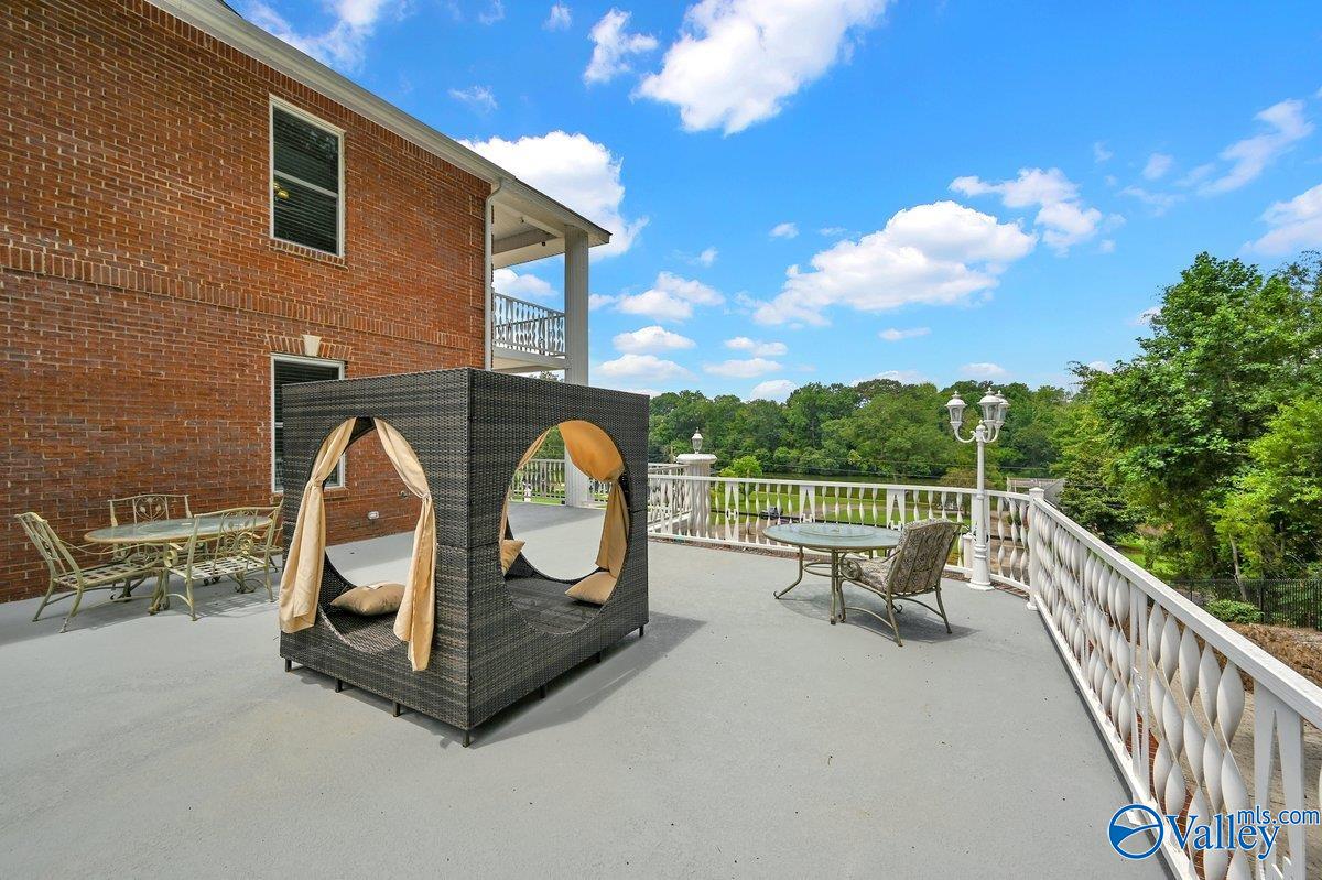 Rogersville, Alabama, 35652, United States, 6 Bedrooms Bedrooms, ,8 BathroomsBathrooms,Residential,Active,1996276