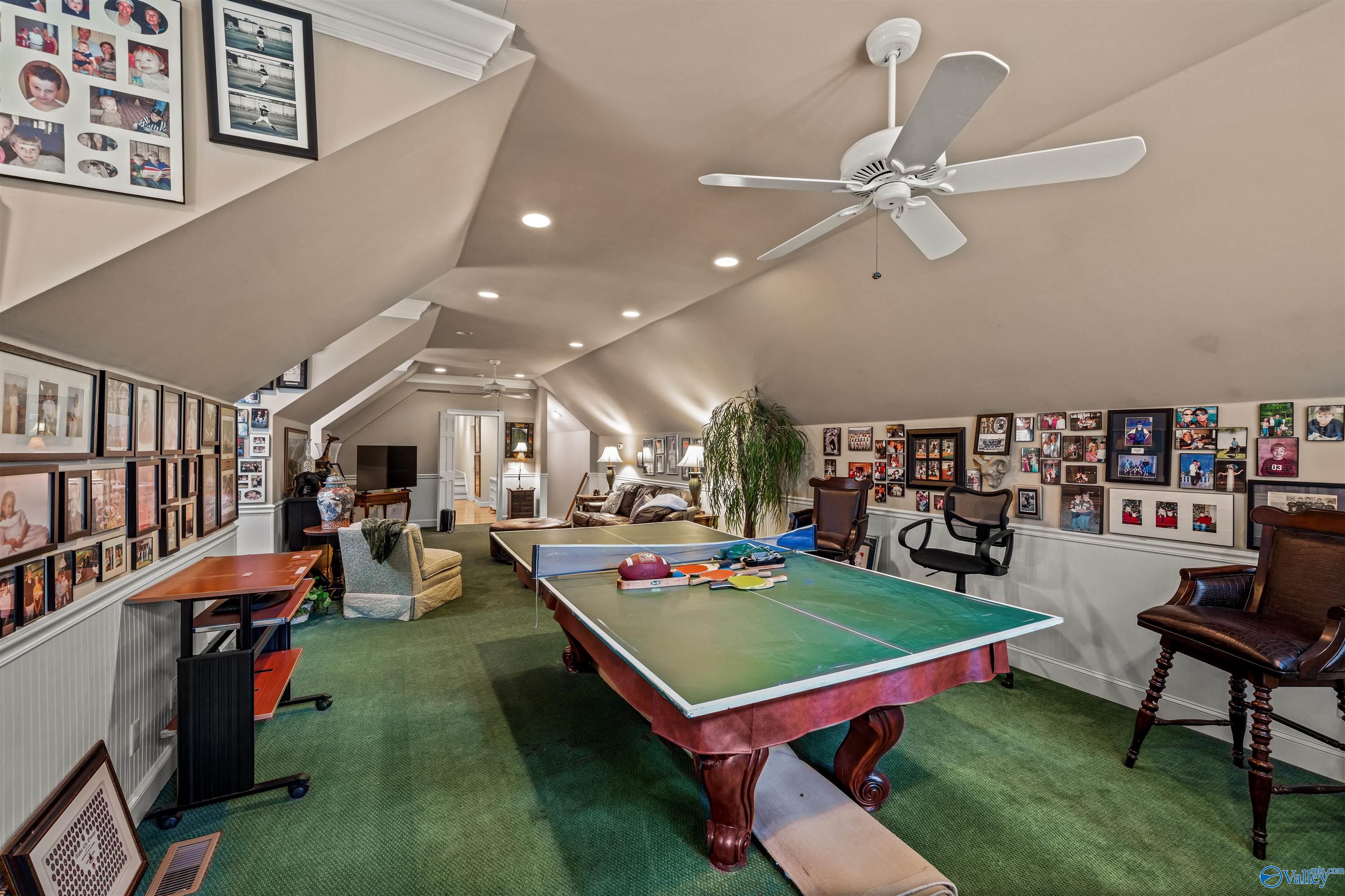 Fort Payne, Alabama, 35968, United States, 4 Bedrooms Bedrooms, ,6 BathroomsBathrooms,Residential,Active,1944095