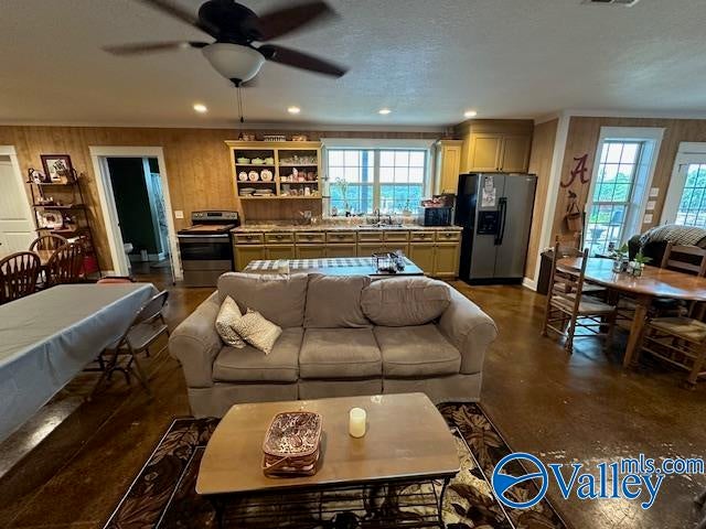 Albertville, Alabama, 35951, United States, 4 Bedrooms Bedrooms, ,3 BathroomsBathrooms,Residential,Active,1914831
