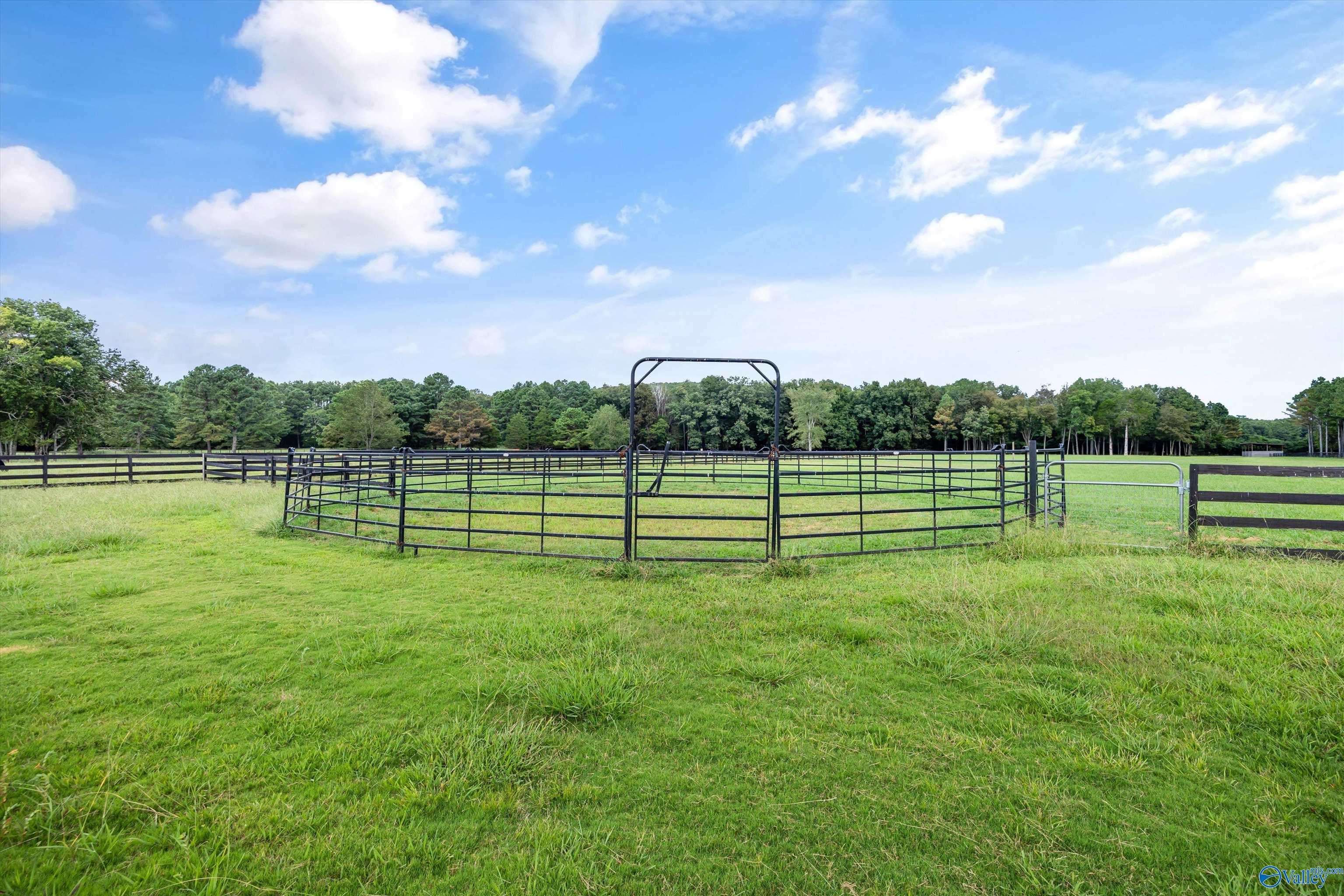 New Hope, Alabama, 35760, United States, 4 Bedrooms Bedrooms, ,5 BathroomsBathrooms,Residential,Active,1954007