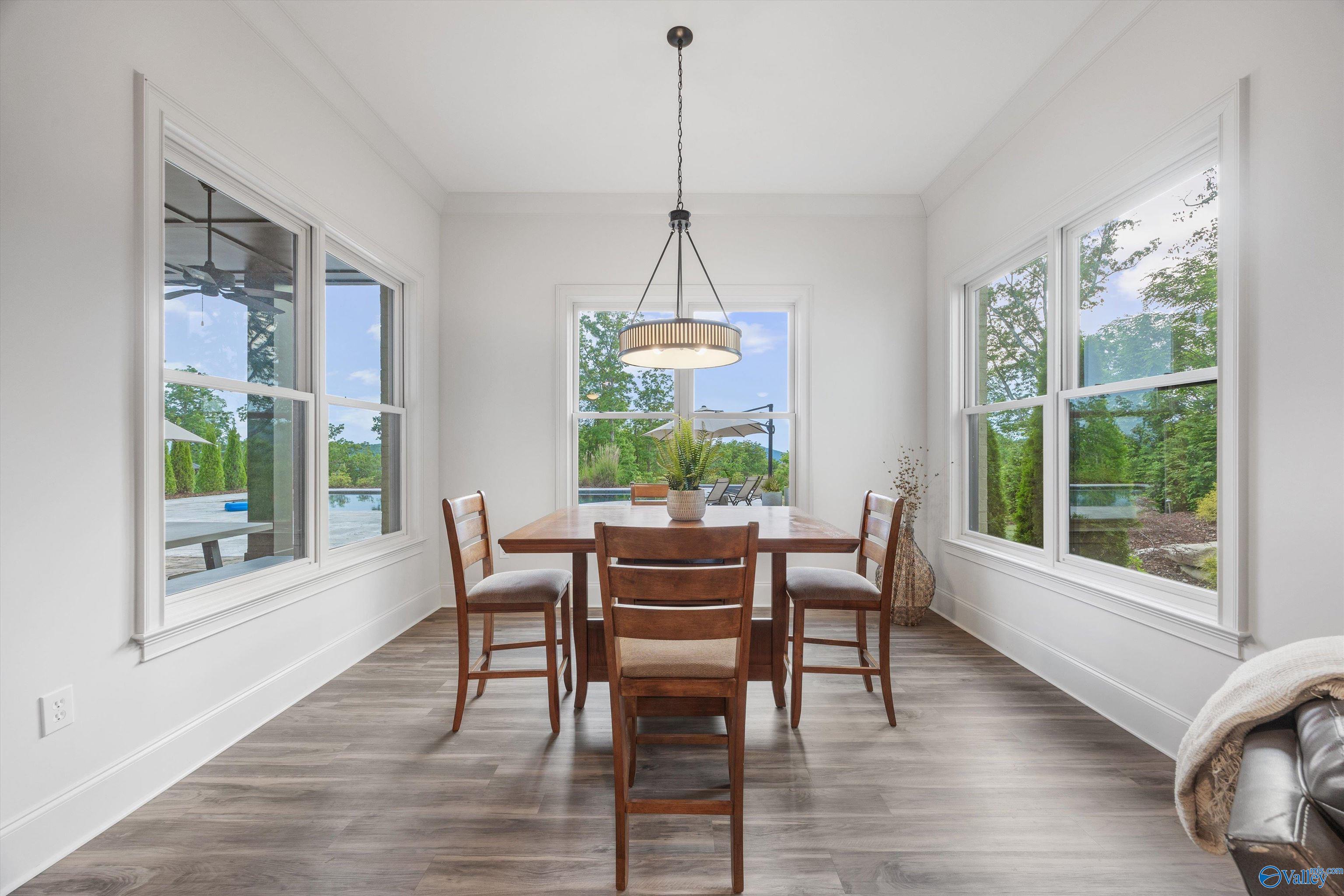 Owens Cross Roads, Alabama, 35763, United States, ,7 BathroomsBathrooms,Residential,Active,1799402