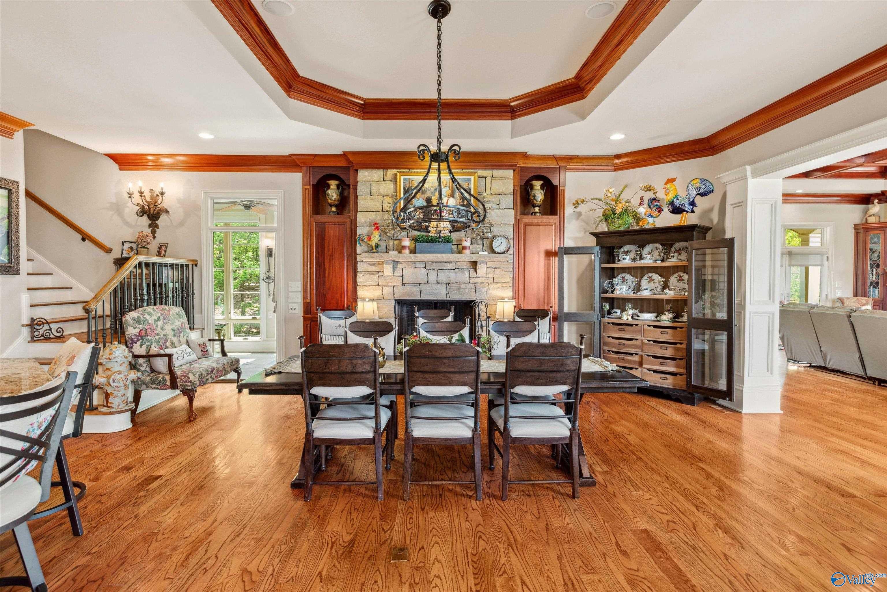 Huntsville, Alabama, 35801, United States, ,8 BathroomsBathrooms,Residential,Active,1832329