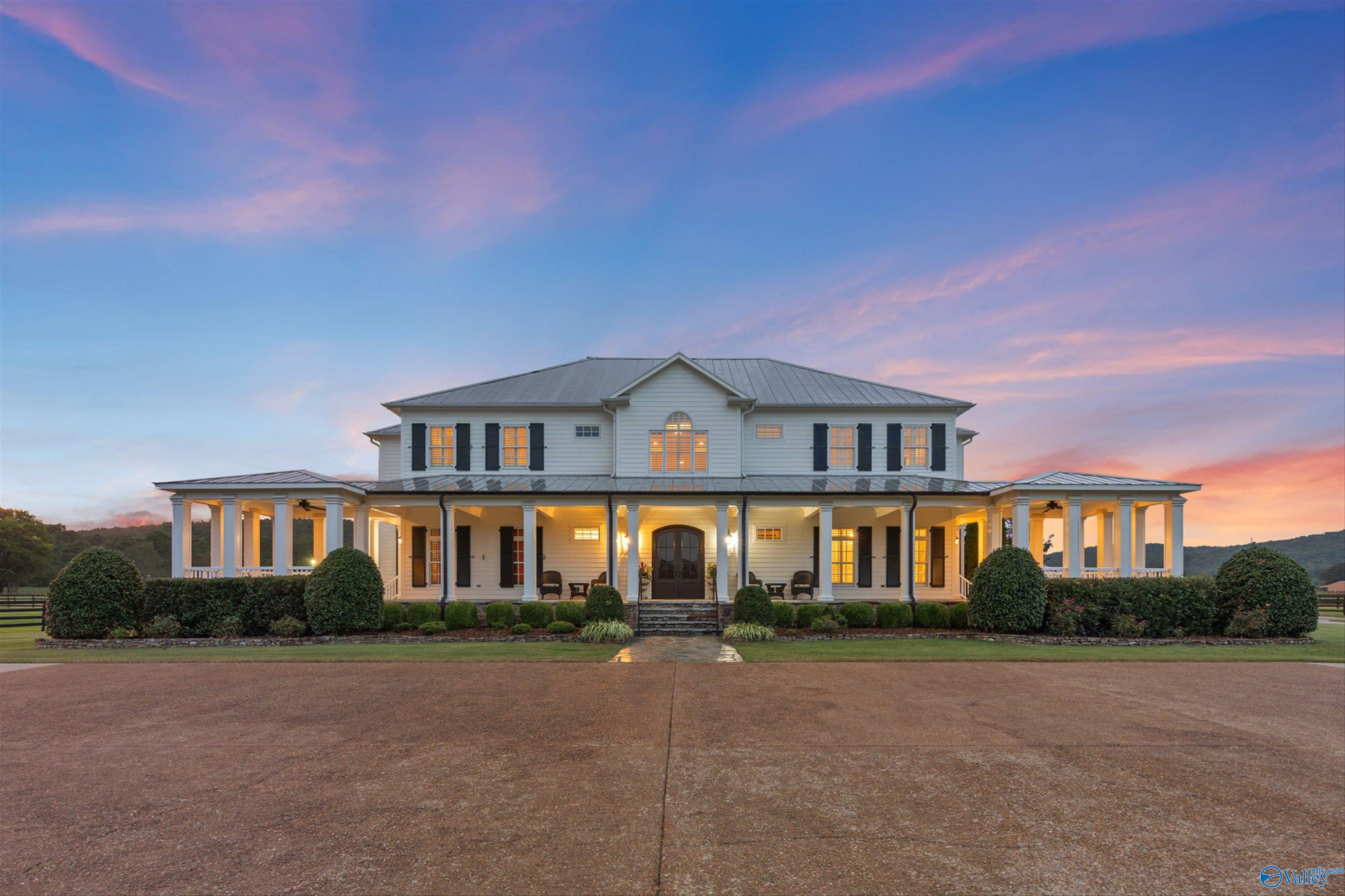 New Hope, Alabama, 35760, United States, 4 Bedrooms Bedrooms, ,5 BathroomsBathrooms,Residential,Active,1954007