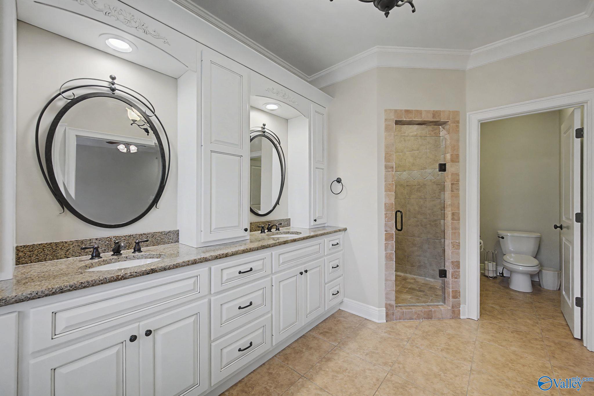 Huntsville, Alabama, 35806, United States, 4 Bedrooms Bedrooms, ,4 BathroomsBathrooms,Residential,Active,2012926