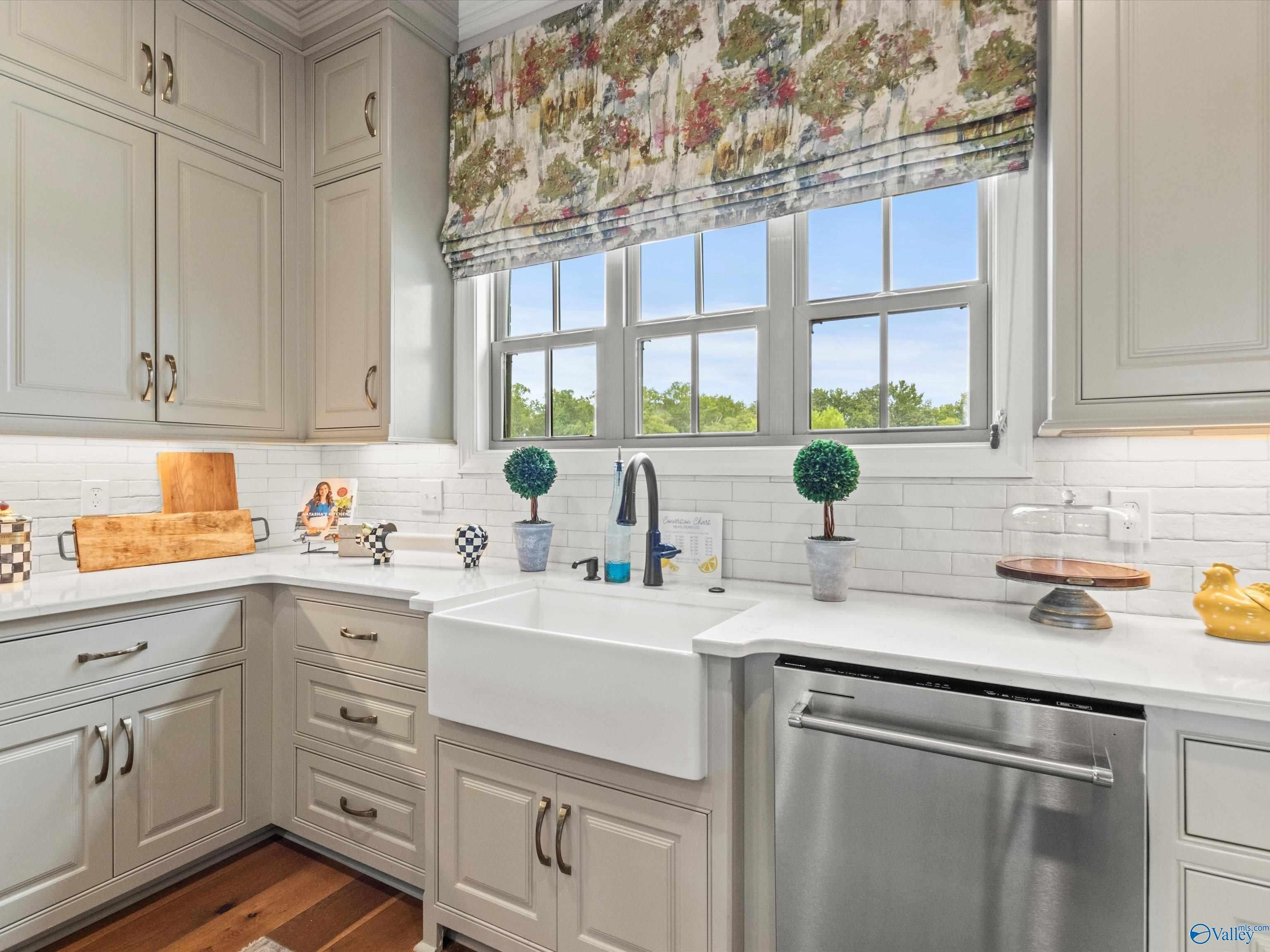 Madison, Alabama, 35757, United States, 4 Bedrooms Bedrooms, ,5 BathroomsBathrooms,Residential,Active,2007226