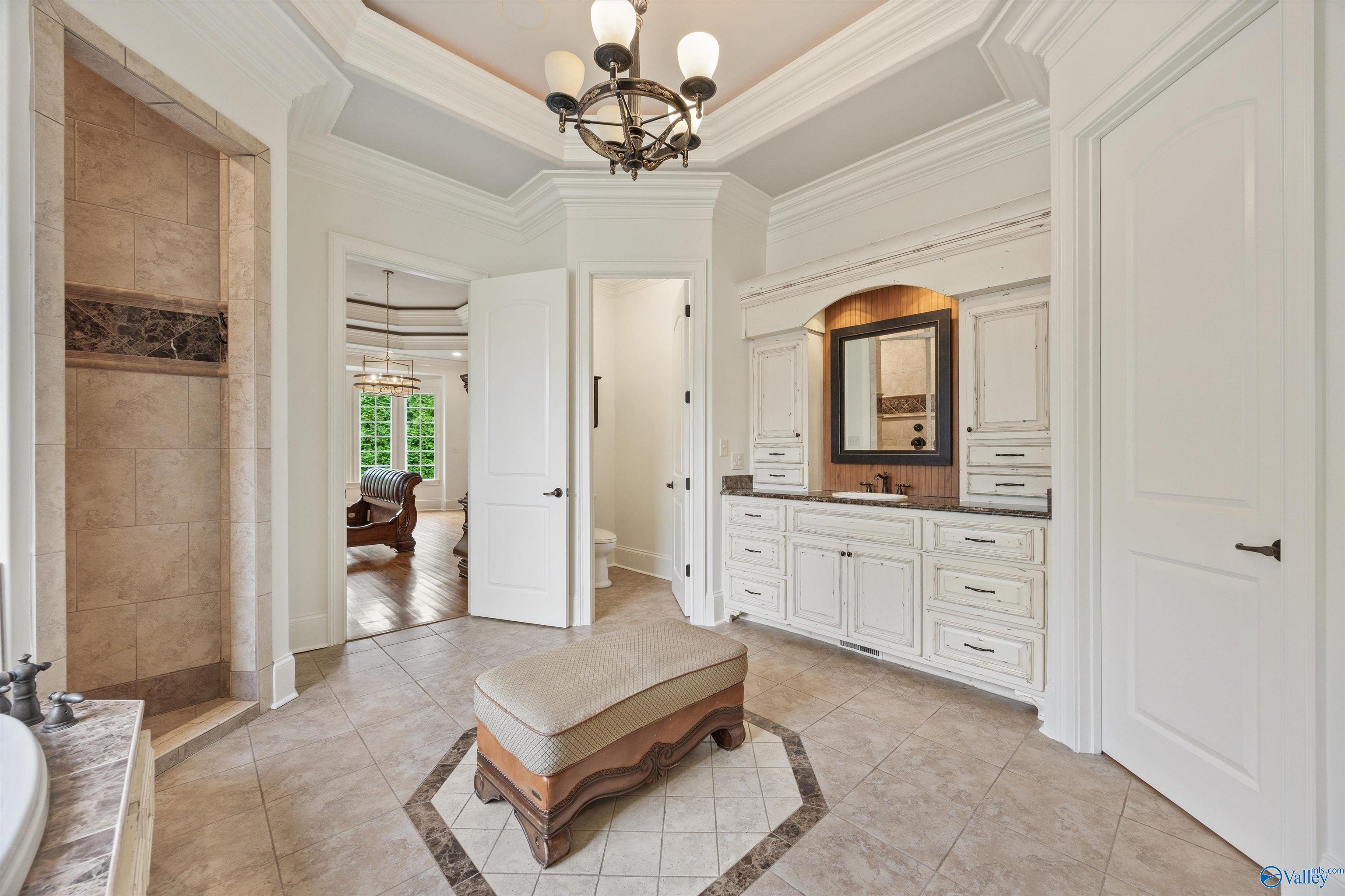 Gurley, Alabama, 35748, United States, 4 Bedrooms Bedrooms, ,5 BathroomsBathrooms,Residential,Active,1909111