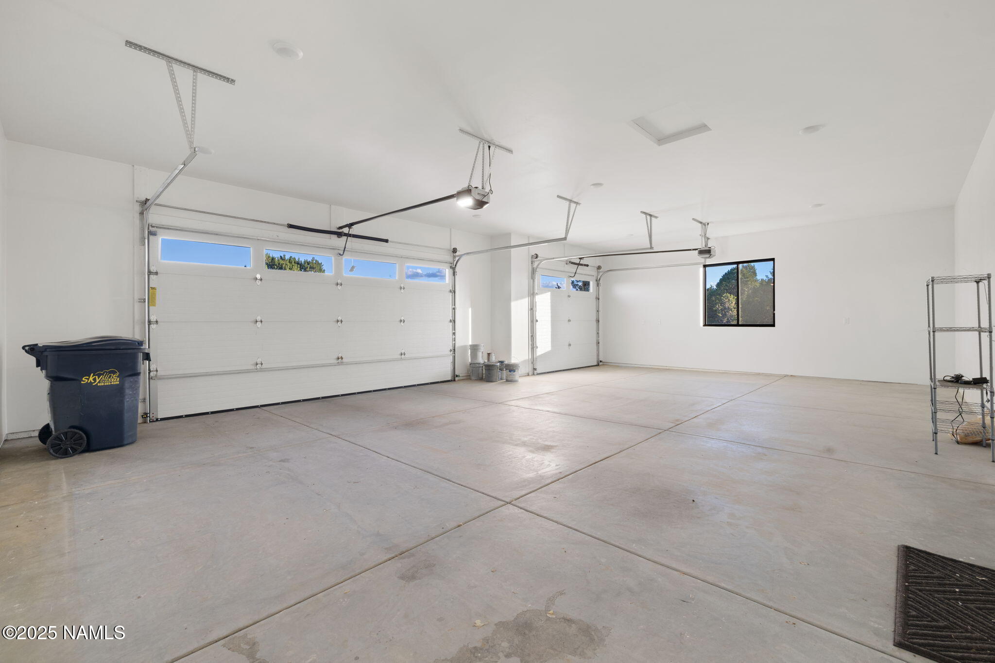 Flagstaff, Arizona, 86004, United States, 5 Bedrooms Bedrooms, ,4 BathroomsBathrooms,Residential,Active,1943835