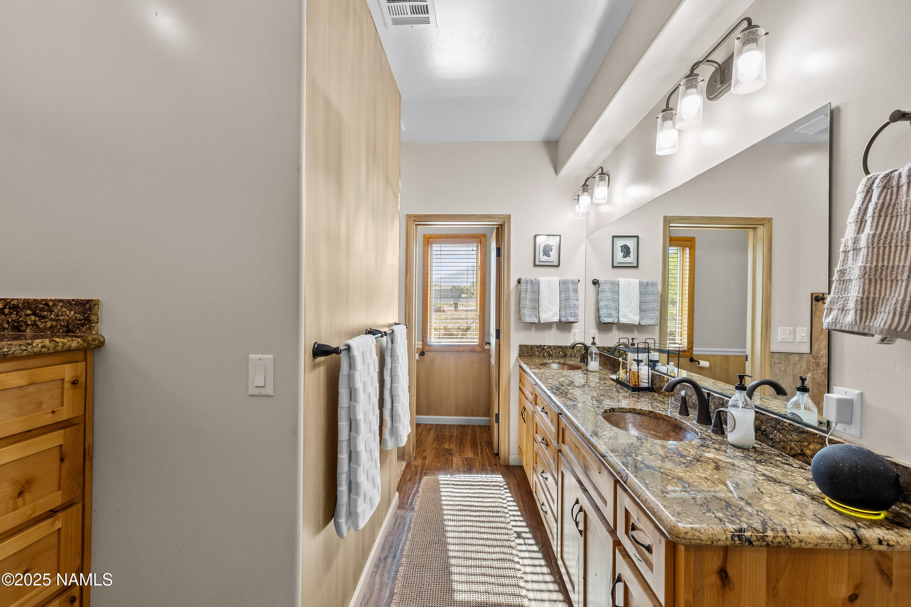 Flagstaff, Arizona, 86004, United States, 4 Bedrooms Bedrooms, ,3 BathroomsBathrooms,Residential,Active,1868120