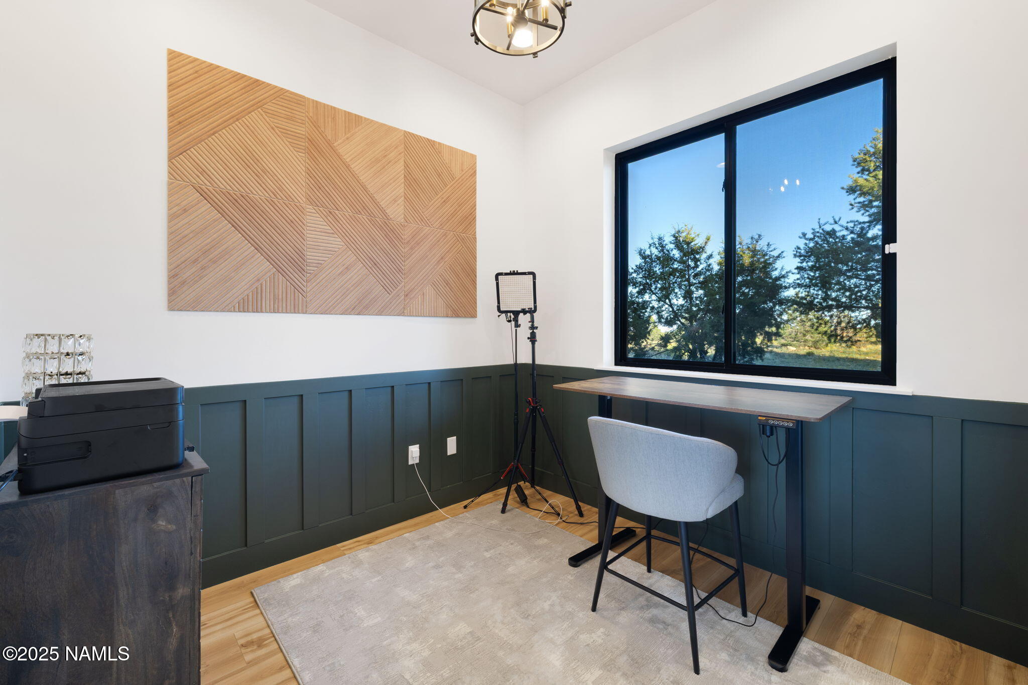 Flagstaff, Arizona, 86004, United States, 5 Bedrooms Bedrooms, ,4 BathroomsBathrooms,Residential,Active,1943835