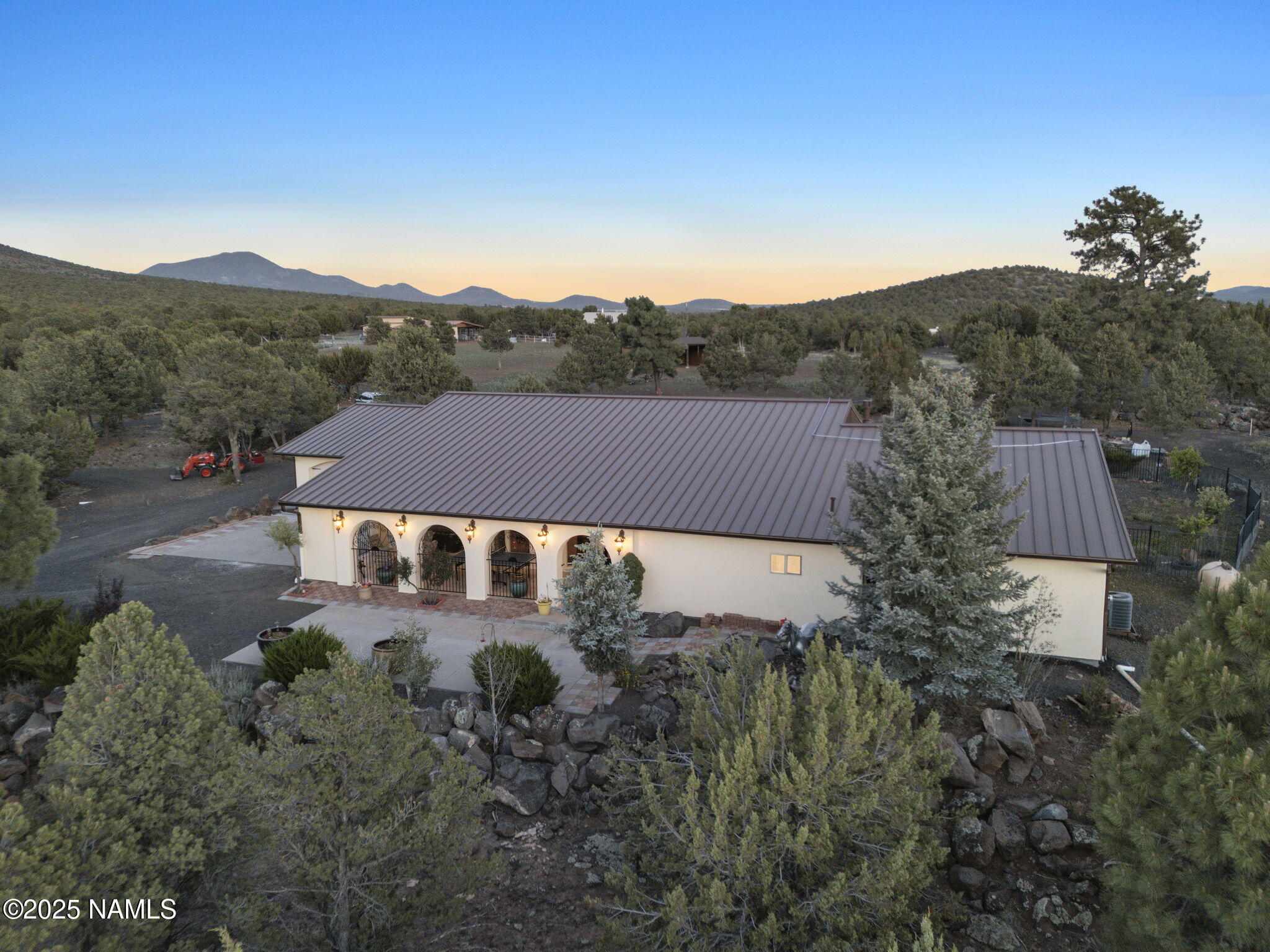 Williams, Arizona, 86046, United States, 3 Bedrooms Bedrooms, ,4 BathroomsBathrooms,Residential,Active,1871833