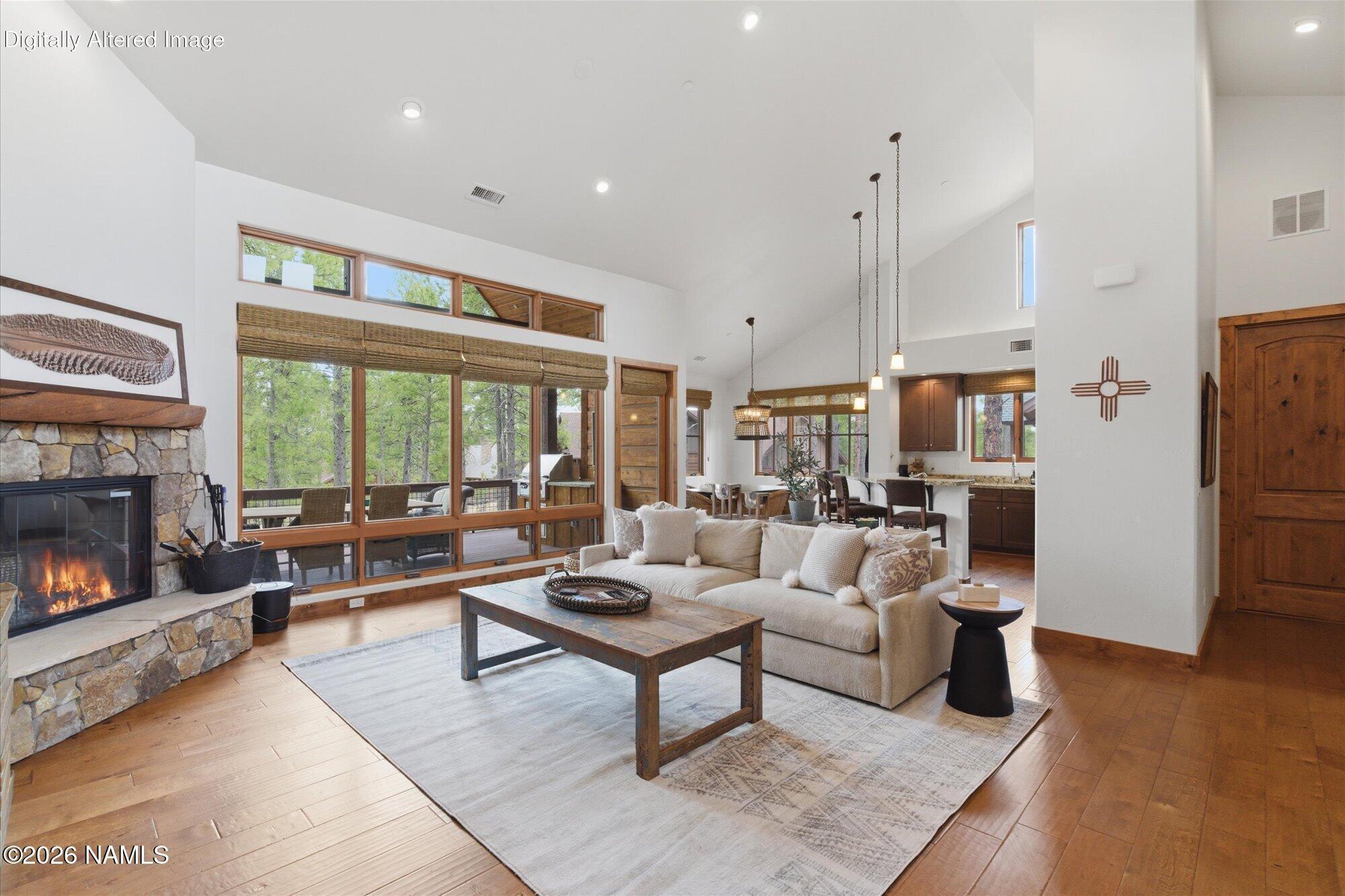 Flagstaff, Arizona, 86005, United States, 4 Bedrooms Bedrooms, ,5 BathroomsBathrooms,Residential,Active,2009844