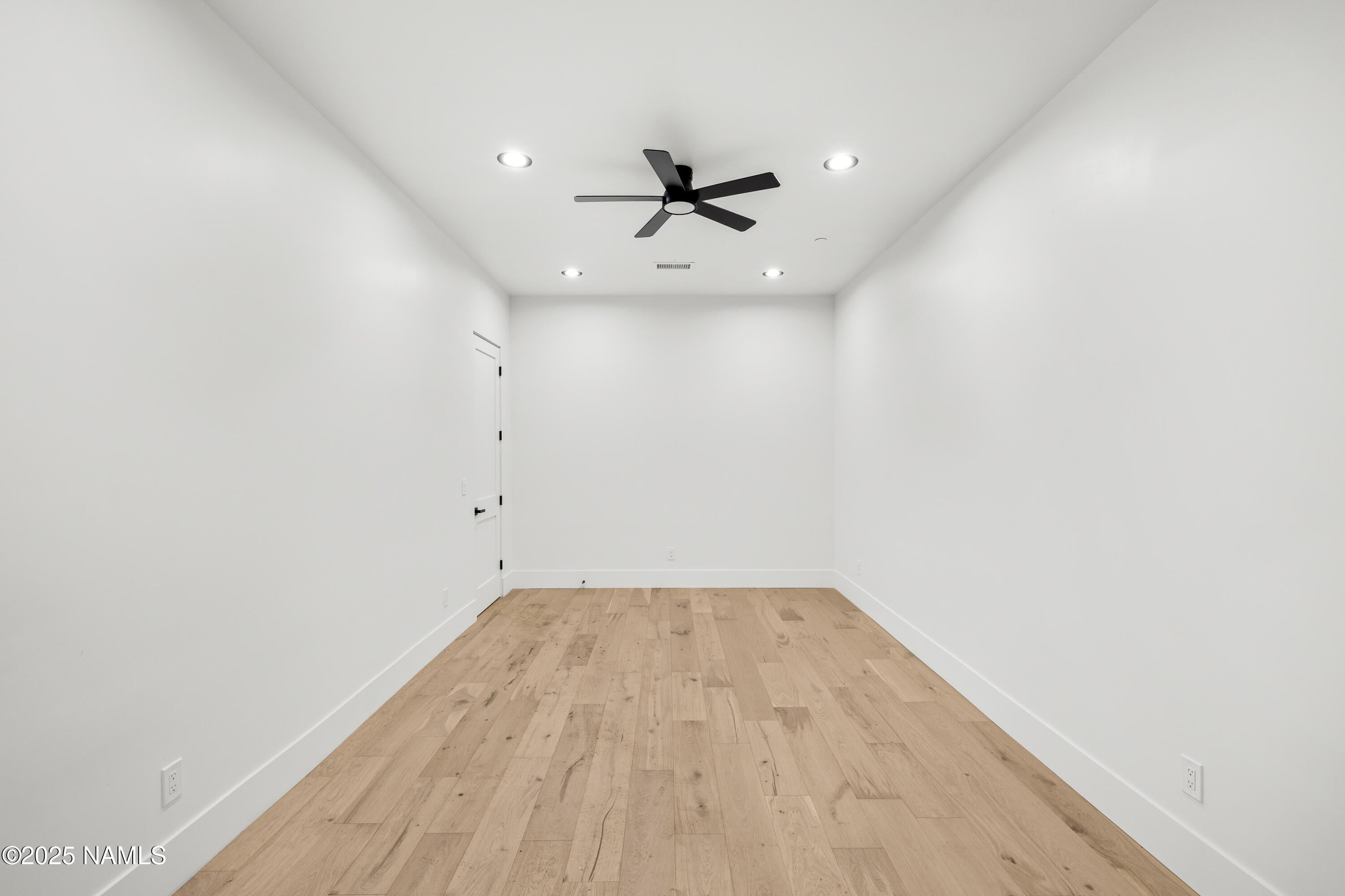 Flagstaff, Arizona, 86005, United States, 4 Bedrooms Bedrooms, ,4 BathroomsBathrooms,Residential,Active,1922481