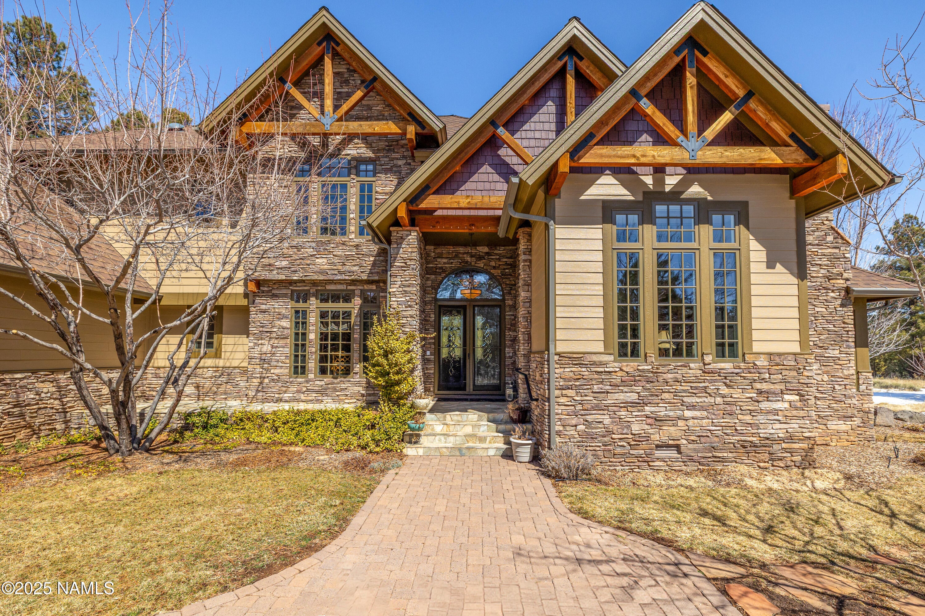 Flagstaff, Arizona, 86005, United States, ,5 BathroomsBathrooms,Residential,Active,1756410