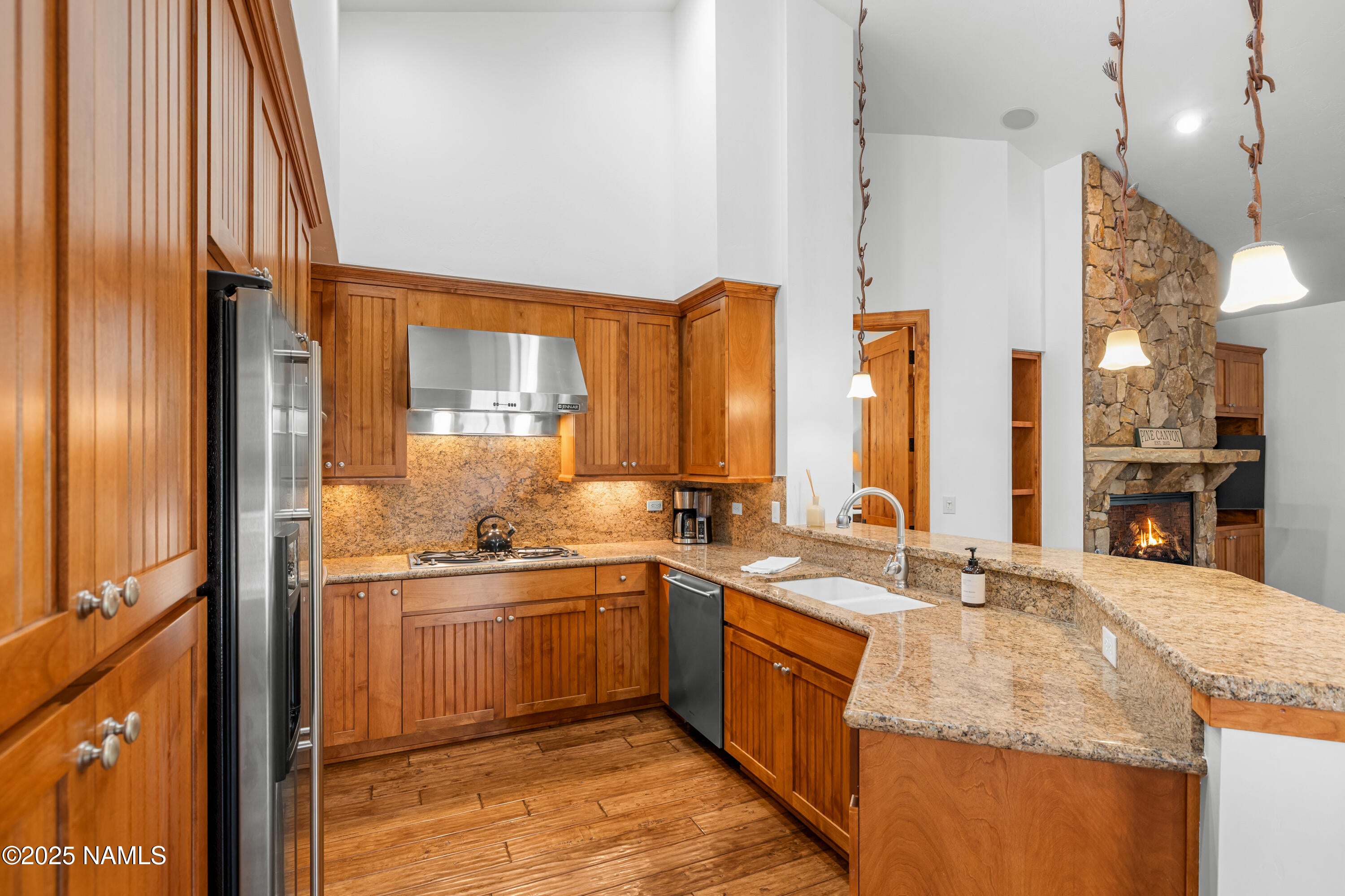 Flagstaff, Arizona, 86005, United States, 3 Bedrooms Bedrooms, ,3 BathroomsBathrooms,Residential,Active,1922673