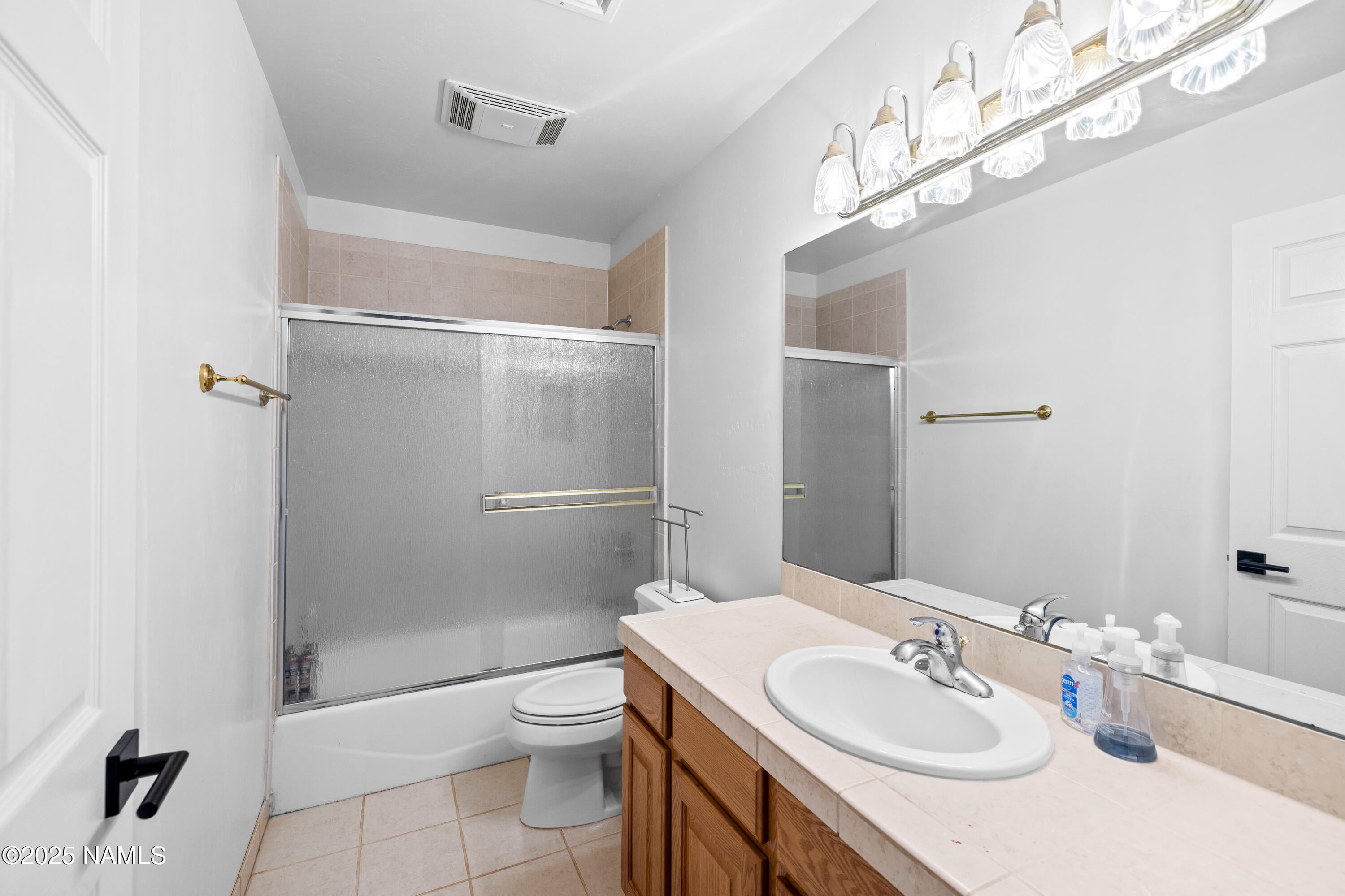 Flagstaff, Arizona, 86001, United States, 5 Bedrooms Bedrooms, ,5 BathroomsBathrooms,Residential,Active,1945089