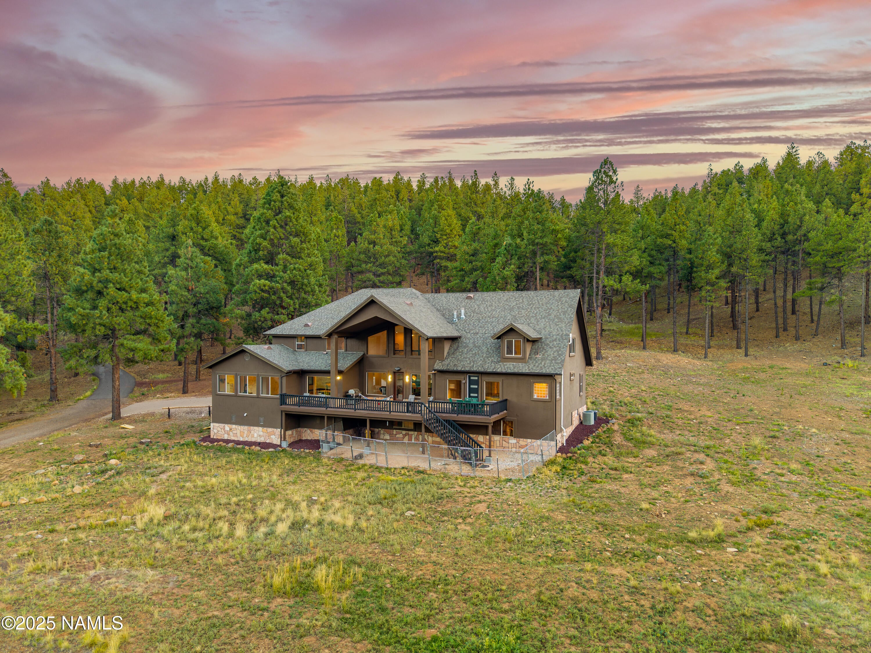 Flagstaff, Arizona, 86001, United States, 5 Bedrooms Bedrooms, ,5 BathroomsBathrooms,Residential,Active,1945089
