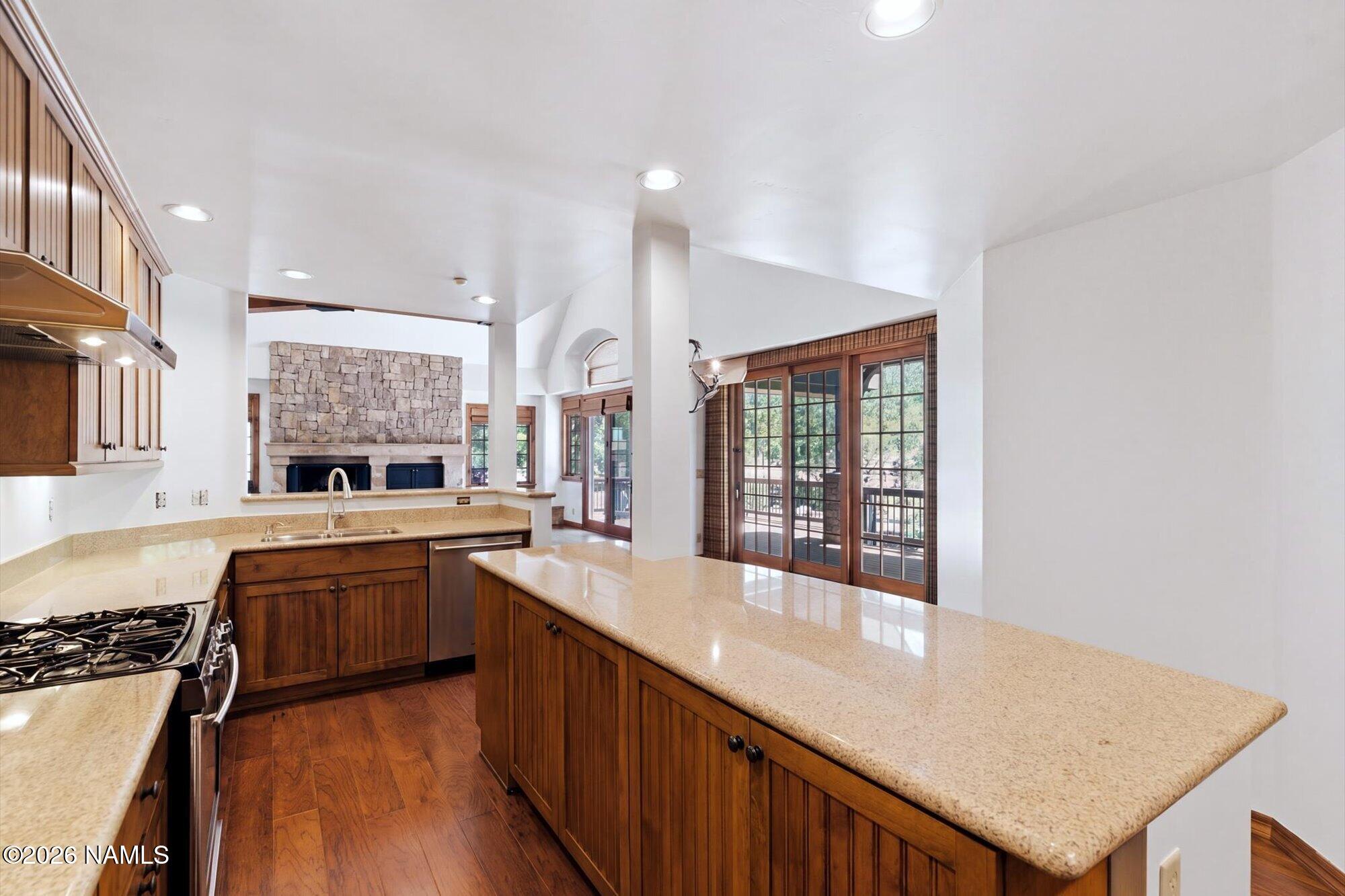 Flagstaff, Arizona, 86005, United States, 4 Bedrooms Bedrooms, ,4 BathroomsBathrooms,Residential,Active,2009412