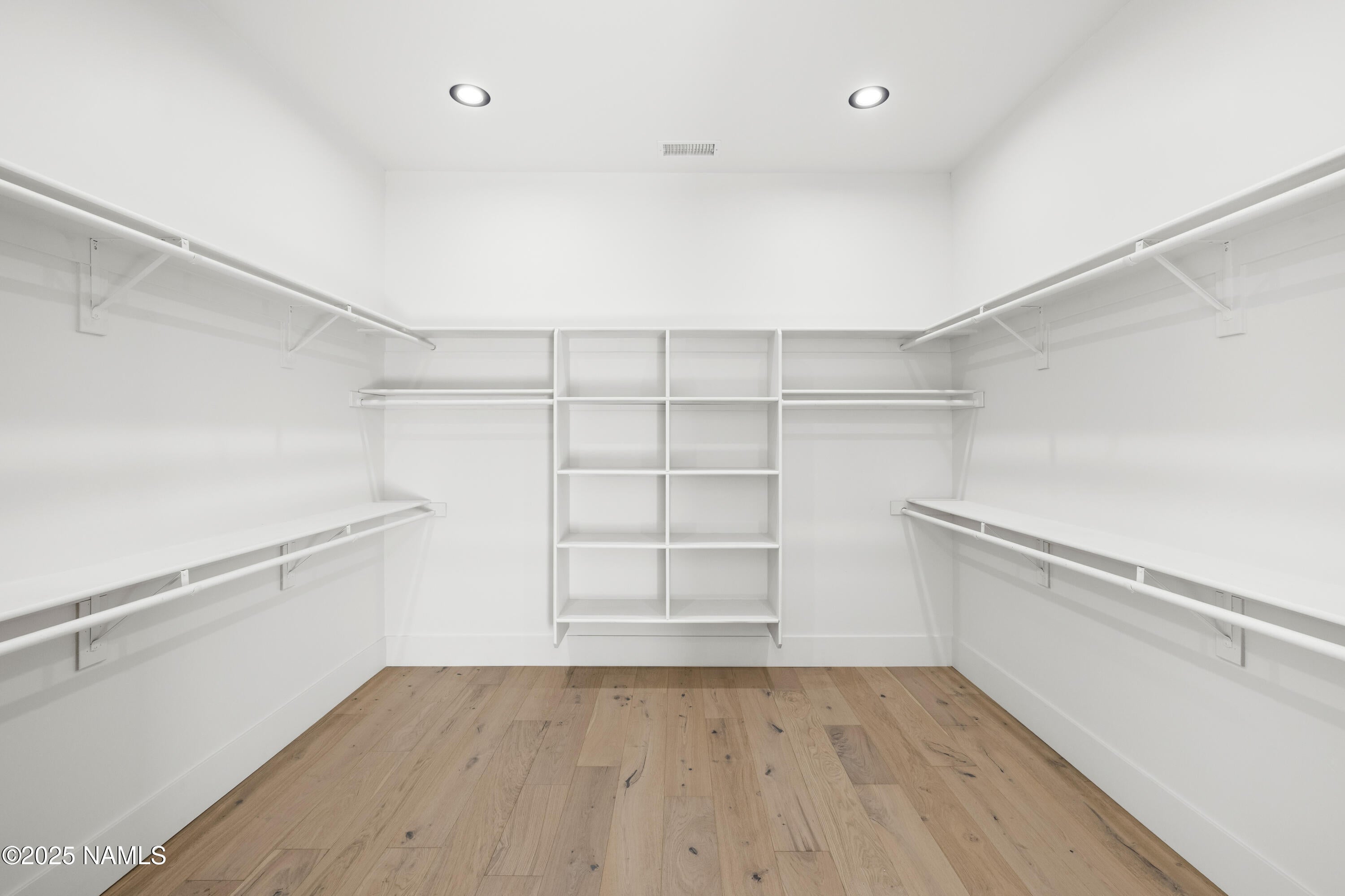 Flagstaff, Arizona, 86005, United States, 4 Bedrooms Bedrooms, ,4 BathroomsBathrooms,Residential,Active,1922481