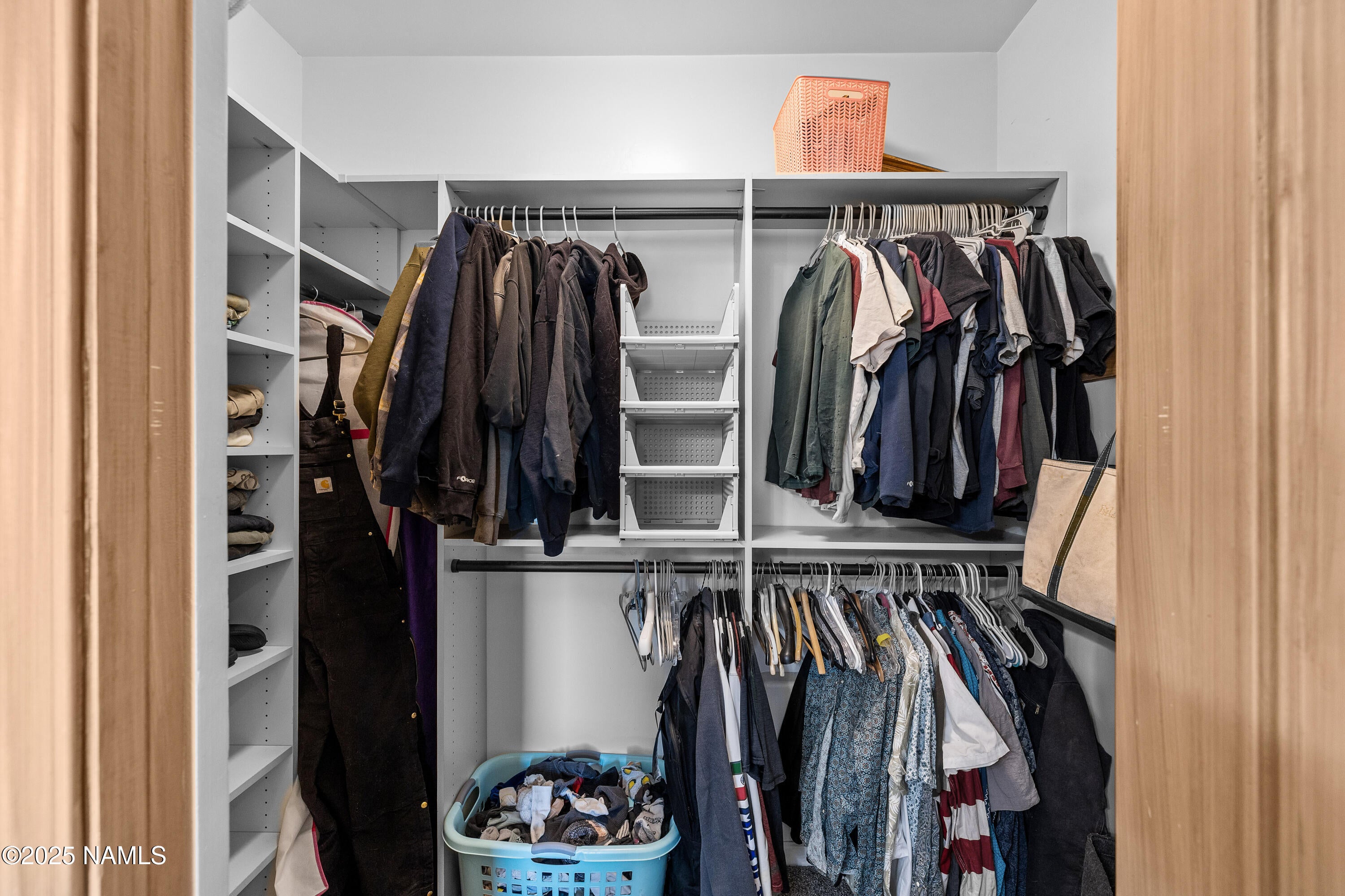 Flagstaff, Arizona, 86004, United States, 4 Bedrooms Bedrooms, ,3 BathroomsBathrooms,Residential,Active,1868120