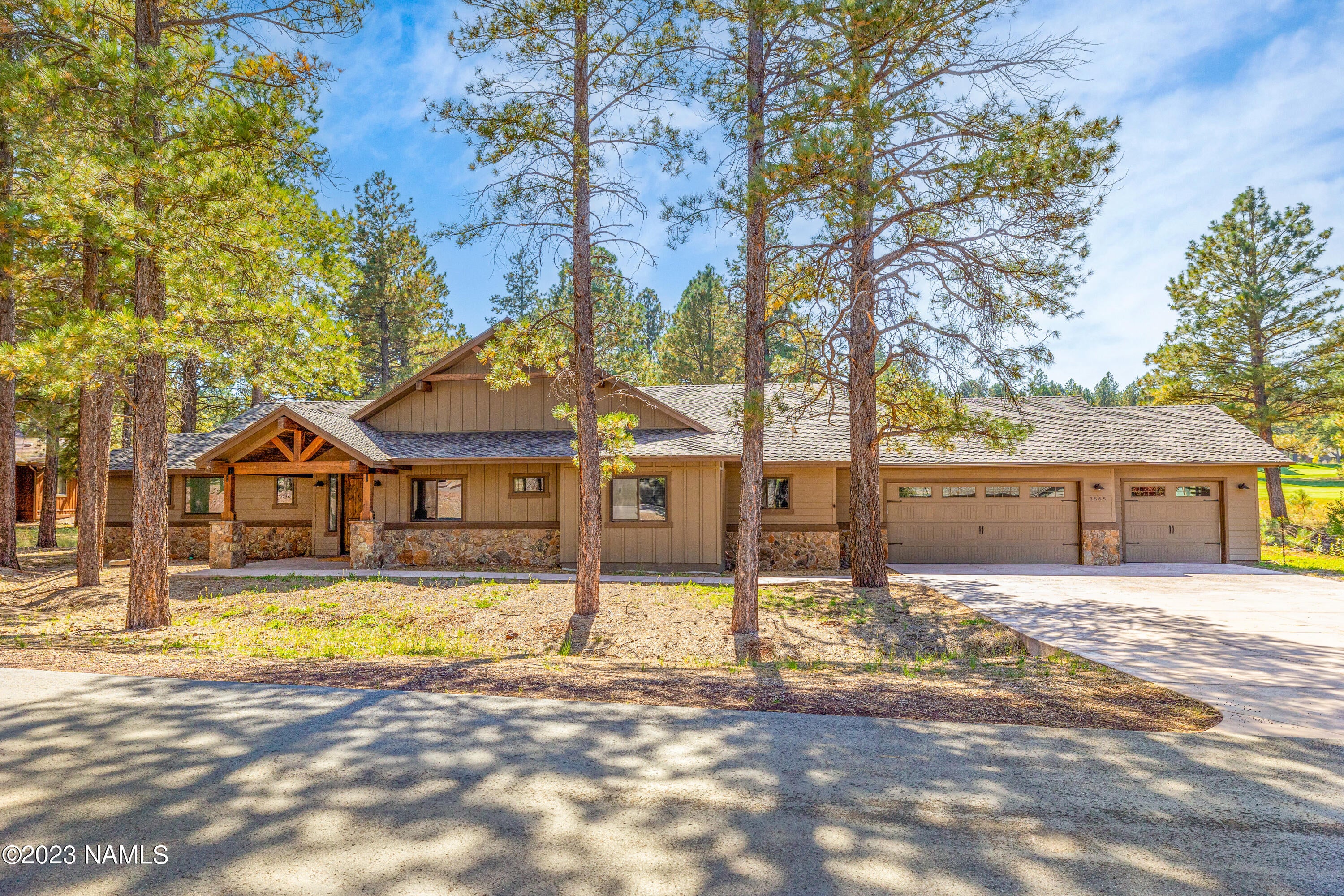 Flagstaff, Arizona, 86005, United States, 4 Bedrooms Bedrooms, ,3 BathroomsBathrooms,Residential,Active,2013664
