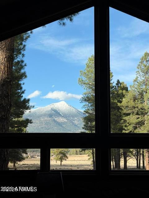 Flagstaff, Arizona, 86001, United States, 3 Bedrooms Bedrooms, ,3 BathroomsBathrooms,Residential,Contingent,2045038
