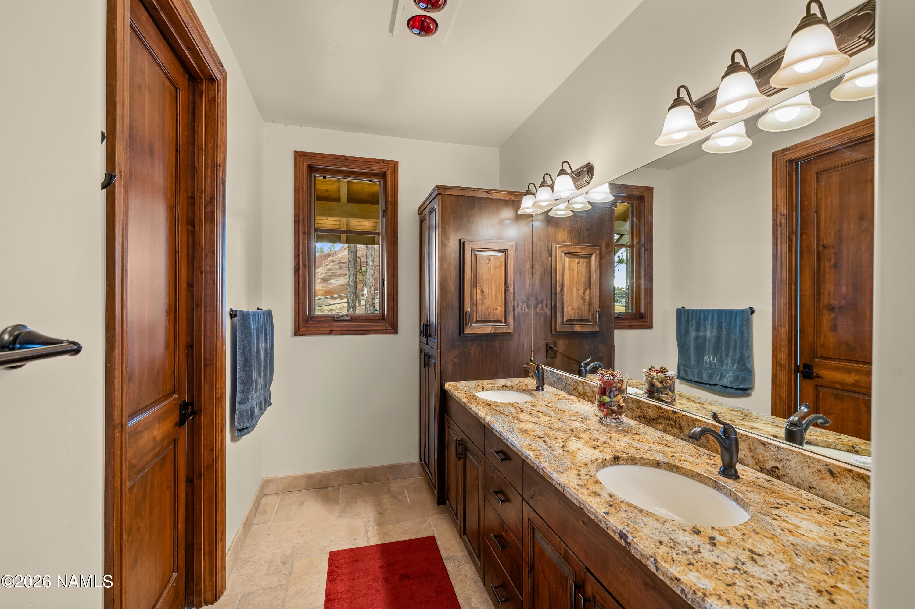 Flagstaff, Arizona, 86005, United States, 3 Bedrooms Bedrooms, ,3 BathroomsBathrooms,Residential,Active,2009866