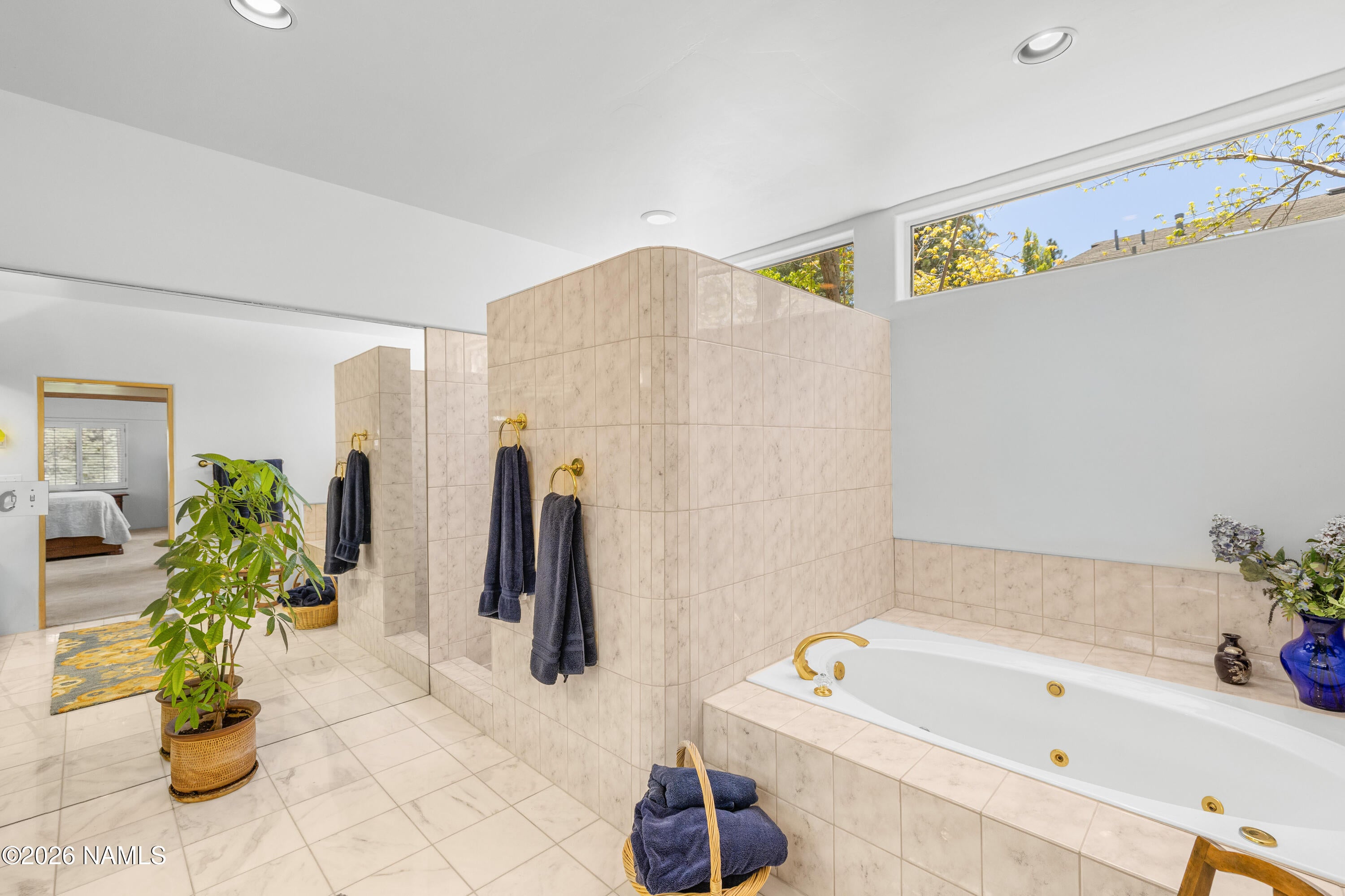 Flagstaff, Arizona, 86004, United States, 3 Bedrooms Bedrooms, ,3 BathroomsBathrooms,Residential,Active,2045391