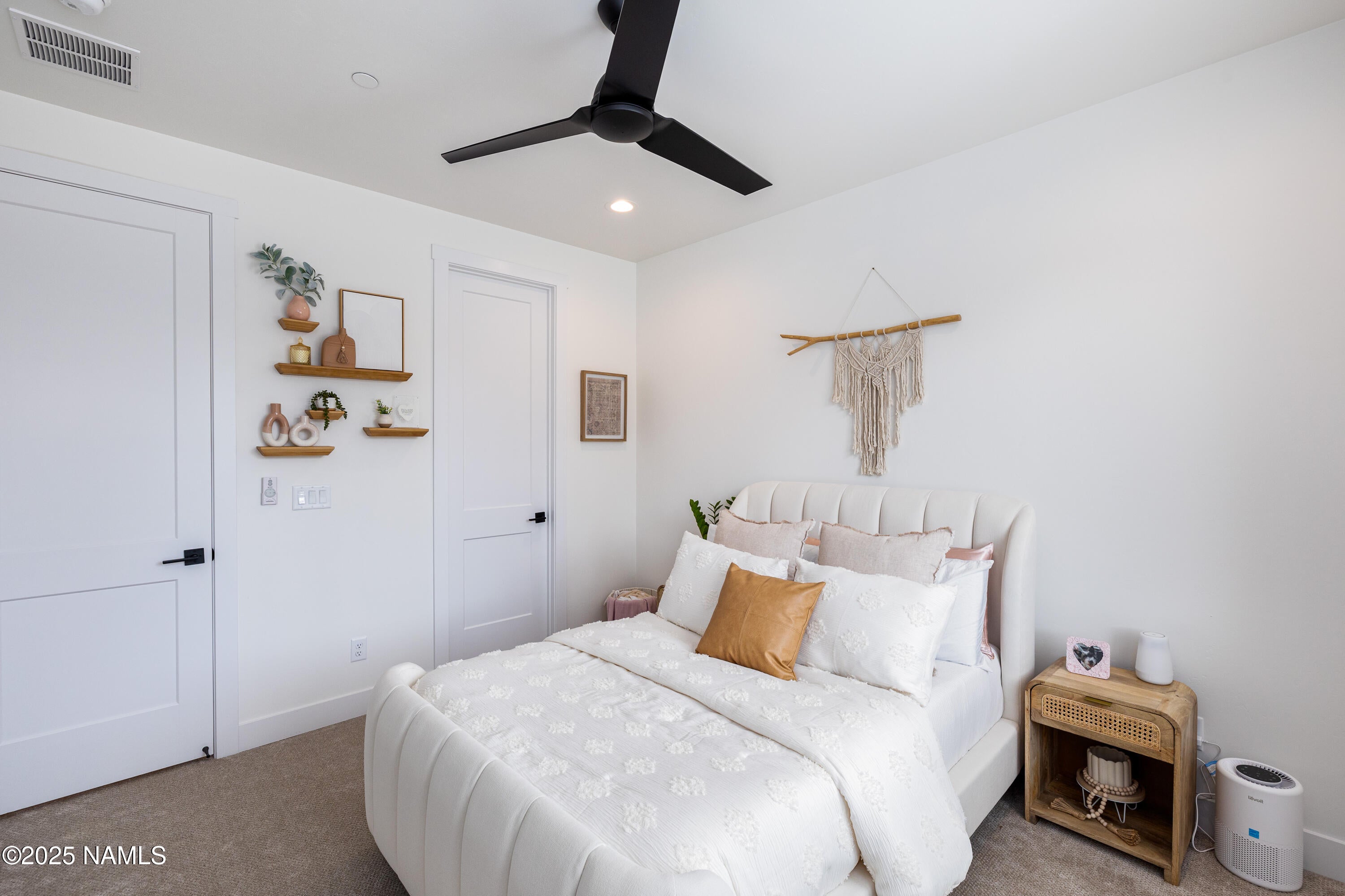 Flagstaff, Arizona, 86005, United States, 5 Bedrooms Bedrooms, ,4 BathroomsBathrooms,Residential,Active,1959522