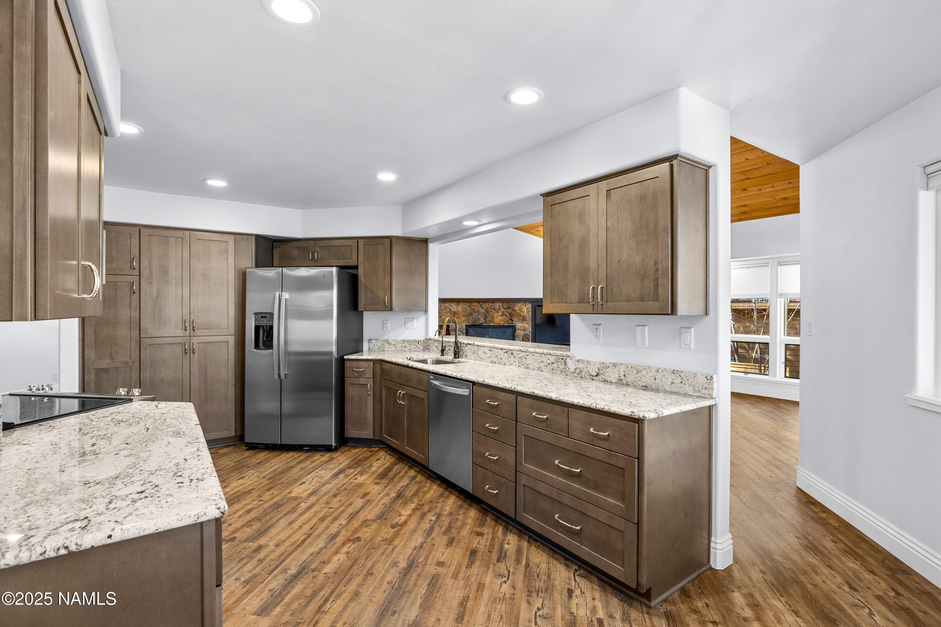 Flagstaff, Arizona, 86005, United States, 4 Bedrooms Bedrooms, ,4 BathroomsBathrooms,Residential,Active,1999173