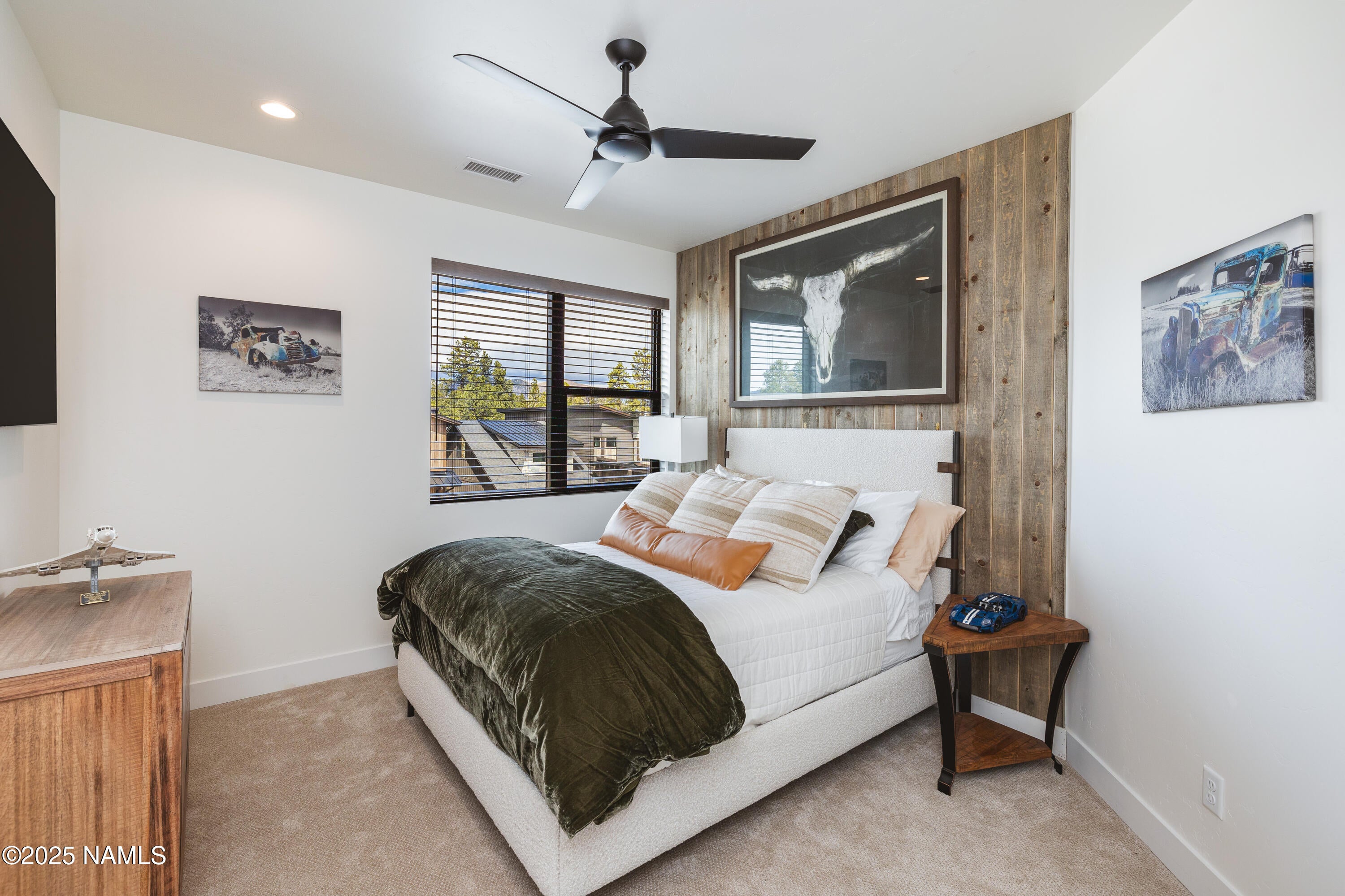 Flagstaff, Arizona, 86005, United States, 5 Bedrooms Bedrooms, ,4 BathroomsBathrooms,Residential,Active,1959522