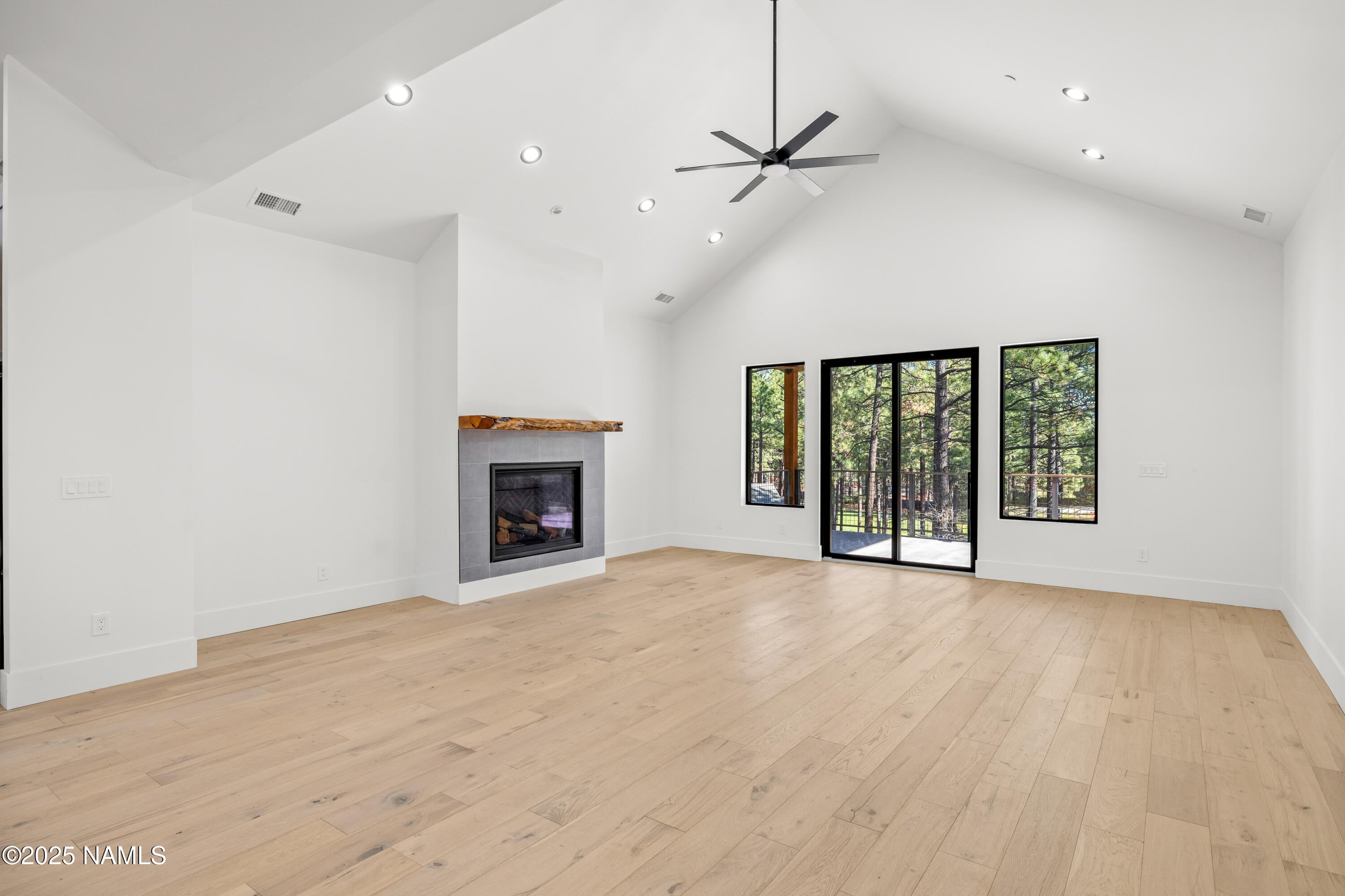 Flagstaff, Arizona, 86005, United States, 4 Bedrooms Bedrooms, ,4 BathroomsBathrooms,Residential,Active,1922481