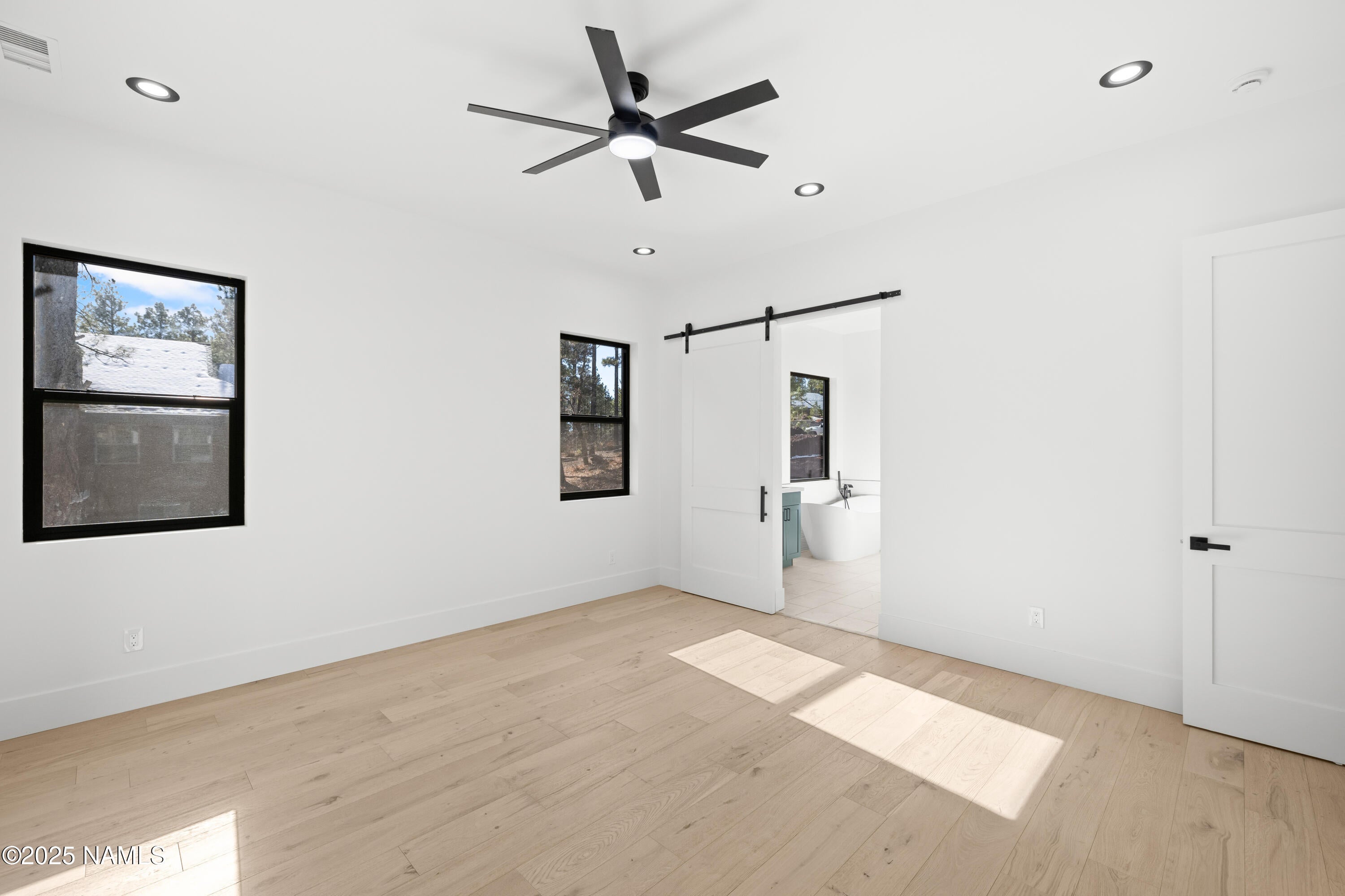 Flagstaff, Arizona, 86005, United States, 4 Bedrooms Bedrooms, ,4 BathroomsBathrooms,Residential,Active,1922481