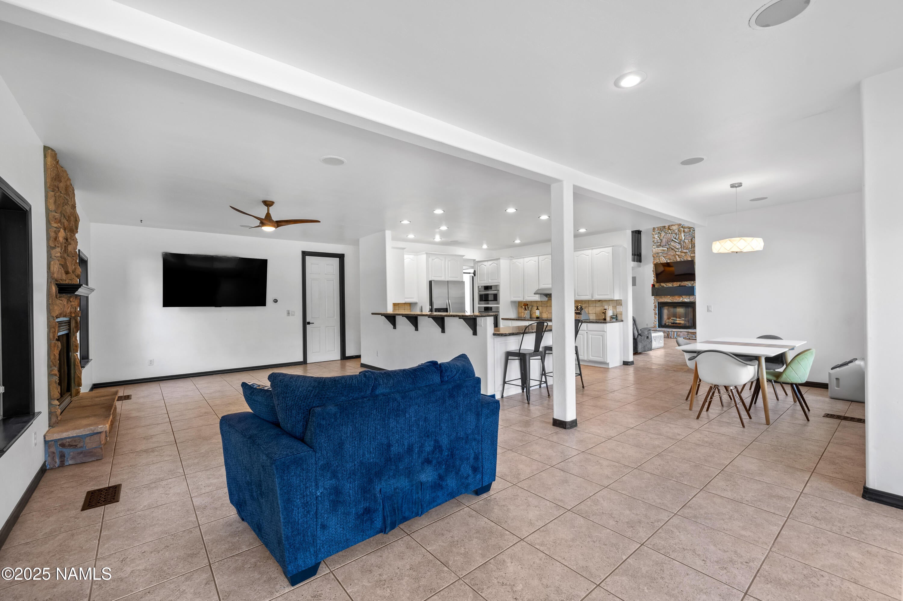 Flagstaff, Arizona, 86001, United States, 5 Bedrooms Bedrooms, ,5 BathroomsBathrooms,Residential,Active,1945089