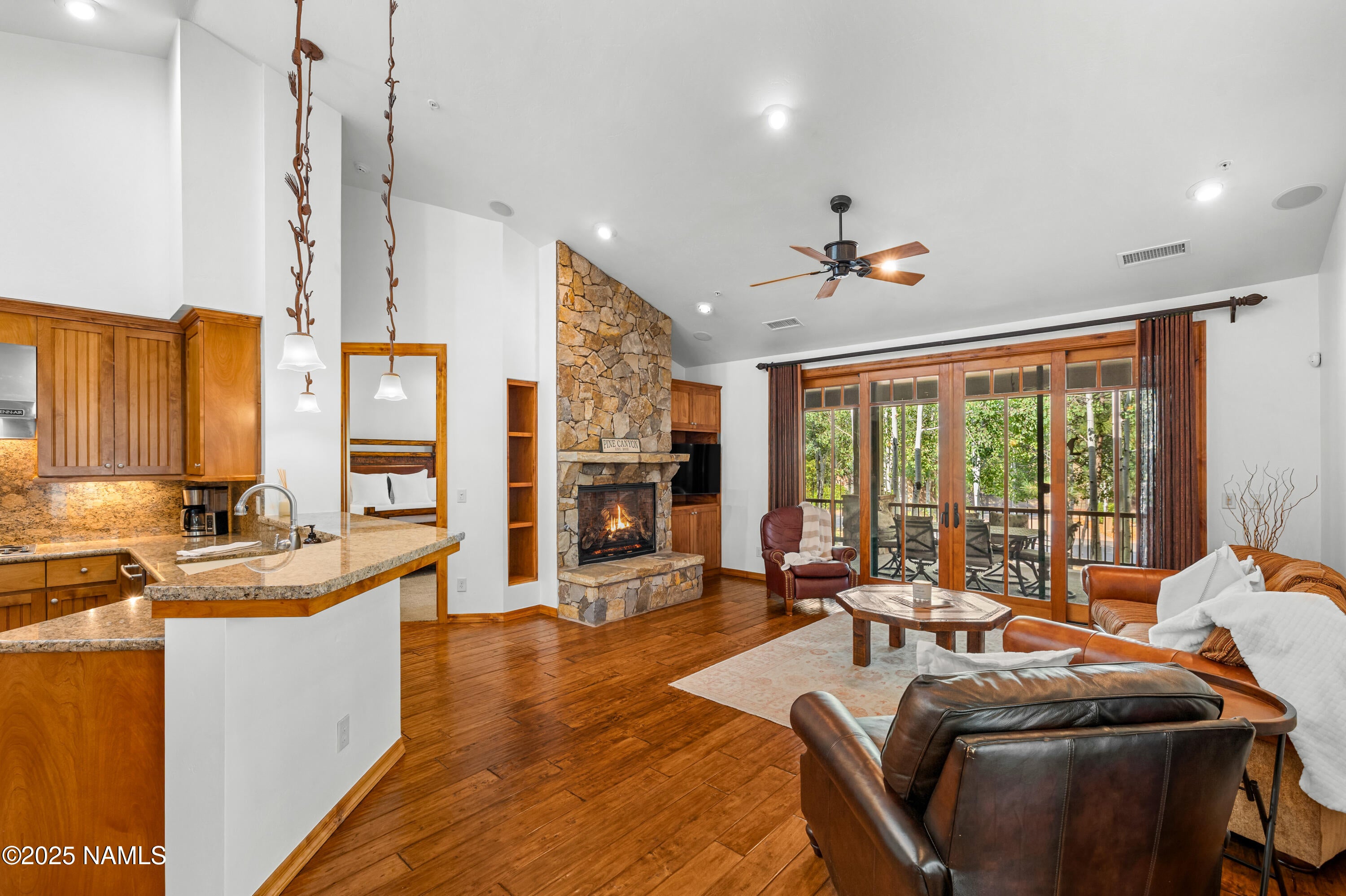 Flagstaff, Arizona, 86005, United States, 3 Bedrooms Bedrooms, ,3 BathroomsBathrooms,Residential,Active,1922673