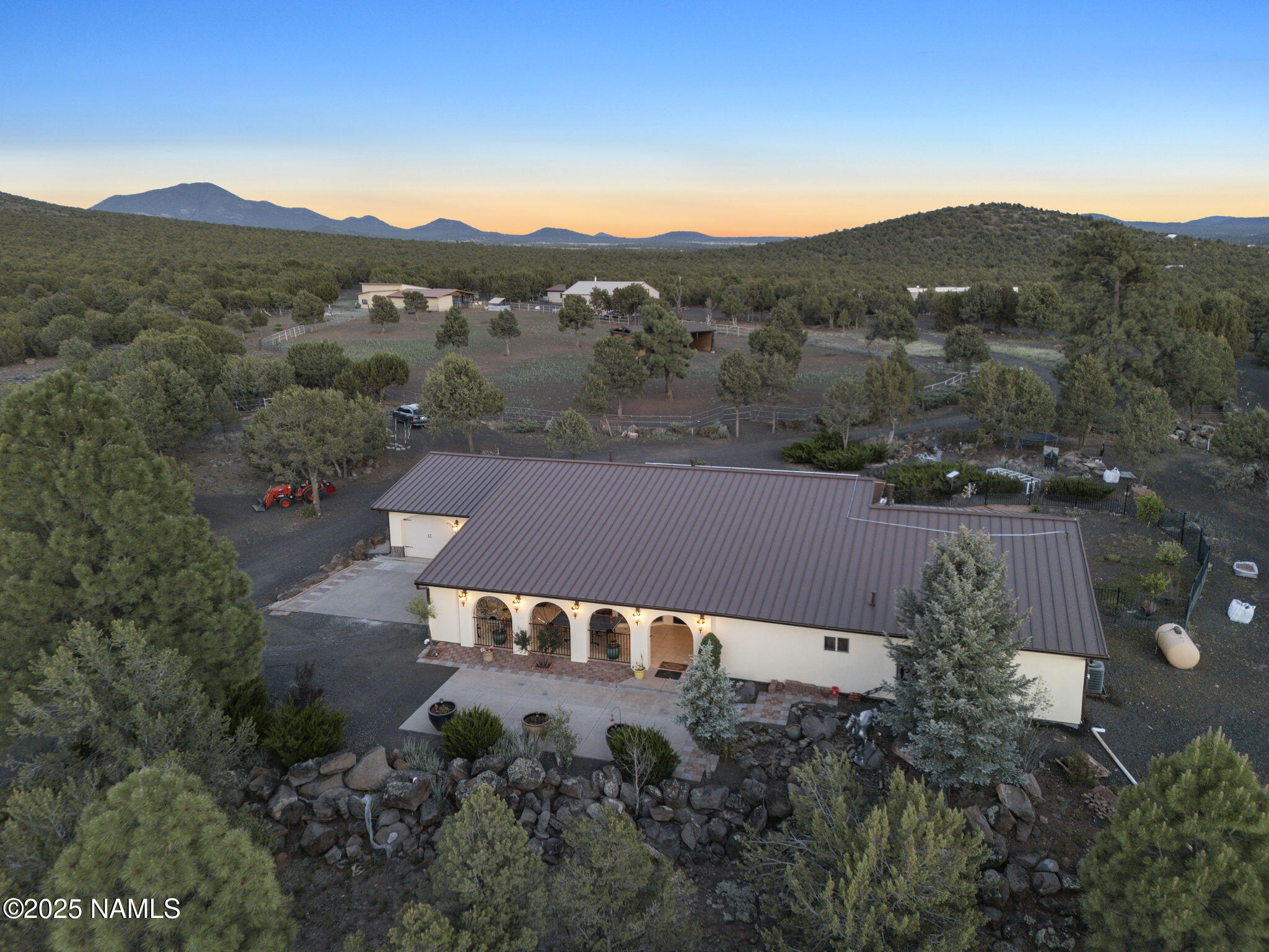 Williams, Arizona, 86046, United States, 3 Bedrooms Bedrooms, ,4 BathroomsBathrooms,Residential,Active,1871833