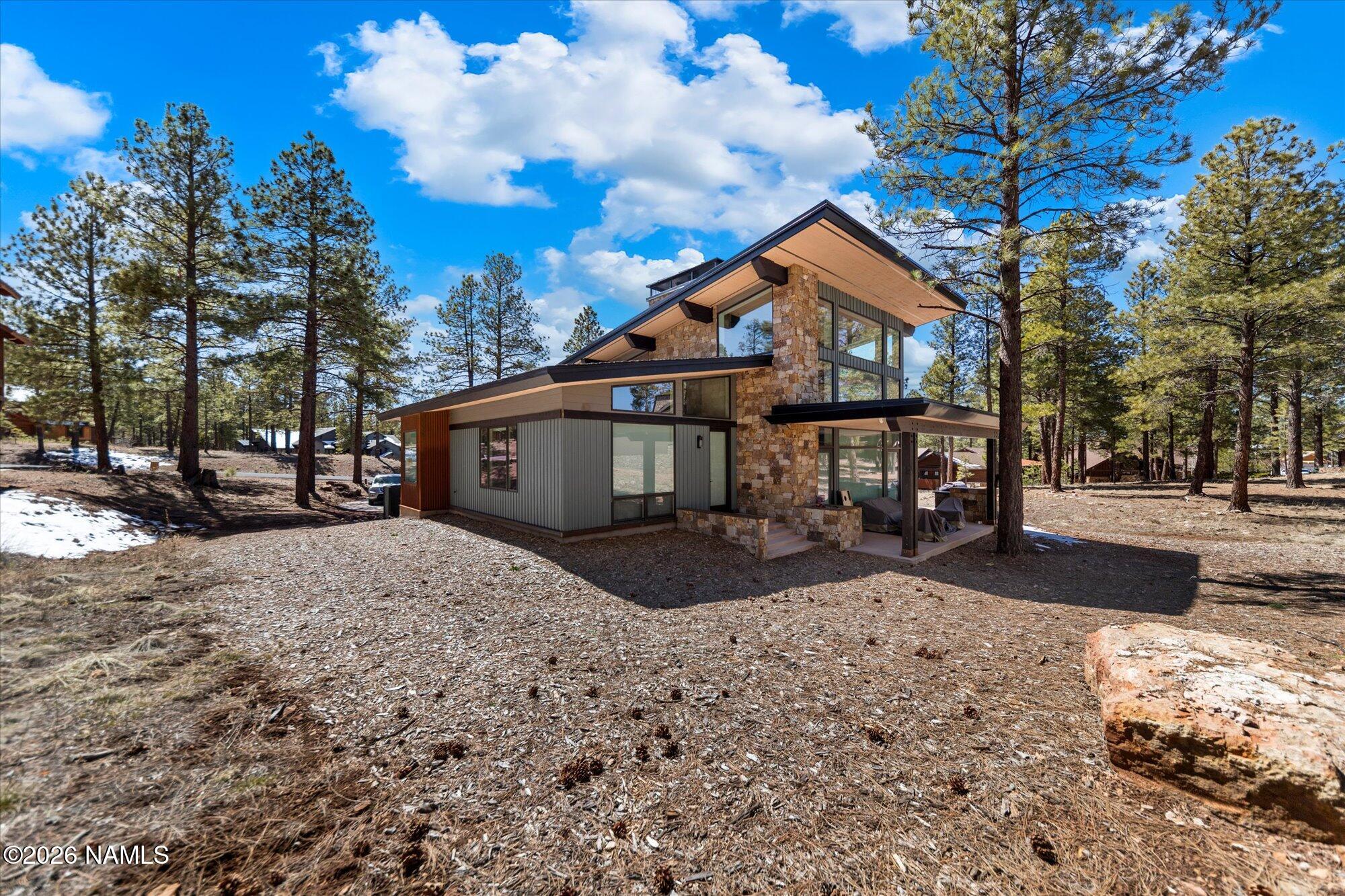 Flagstaff, Arizona, 86005, United States, 4 Bedrooms Bedrooms, ,4 BathroomsBathrooms,Residential,Active,2006845