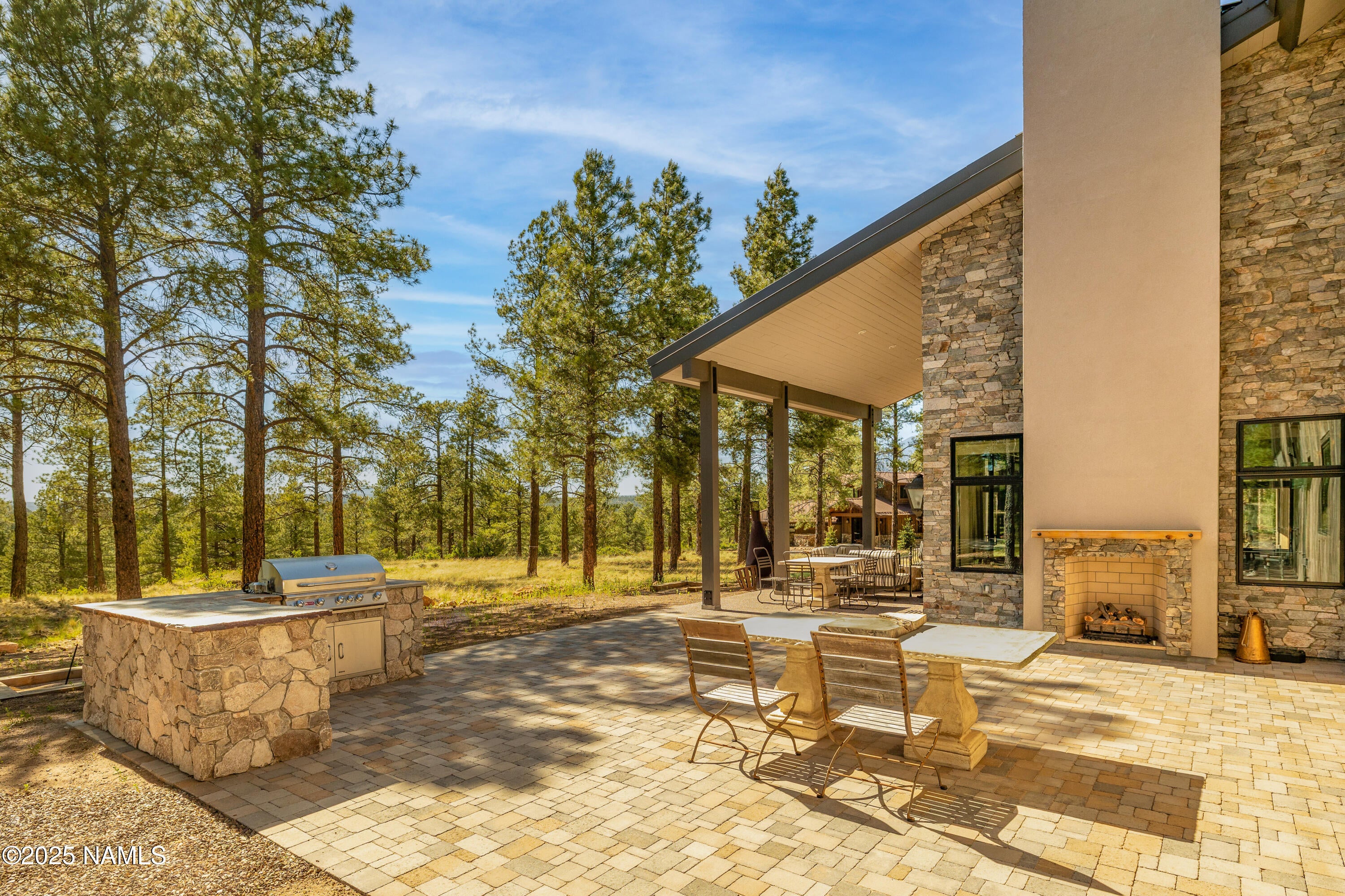 Flagstaff, Arizona, 86004, United States, 4 Bedrooms Bedrooms, ,6 BathroomsBathrooms,Residential,Active,1756325