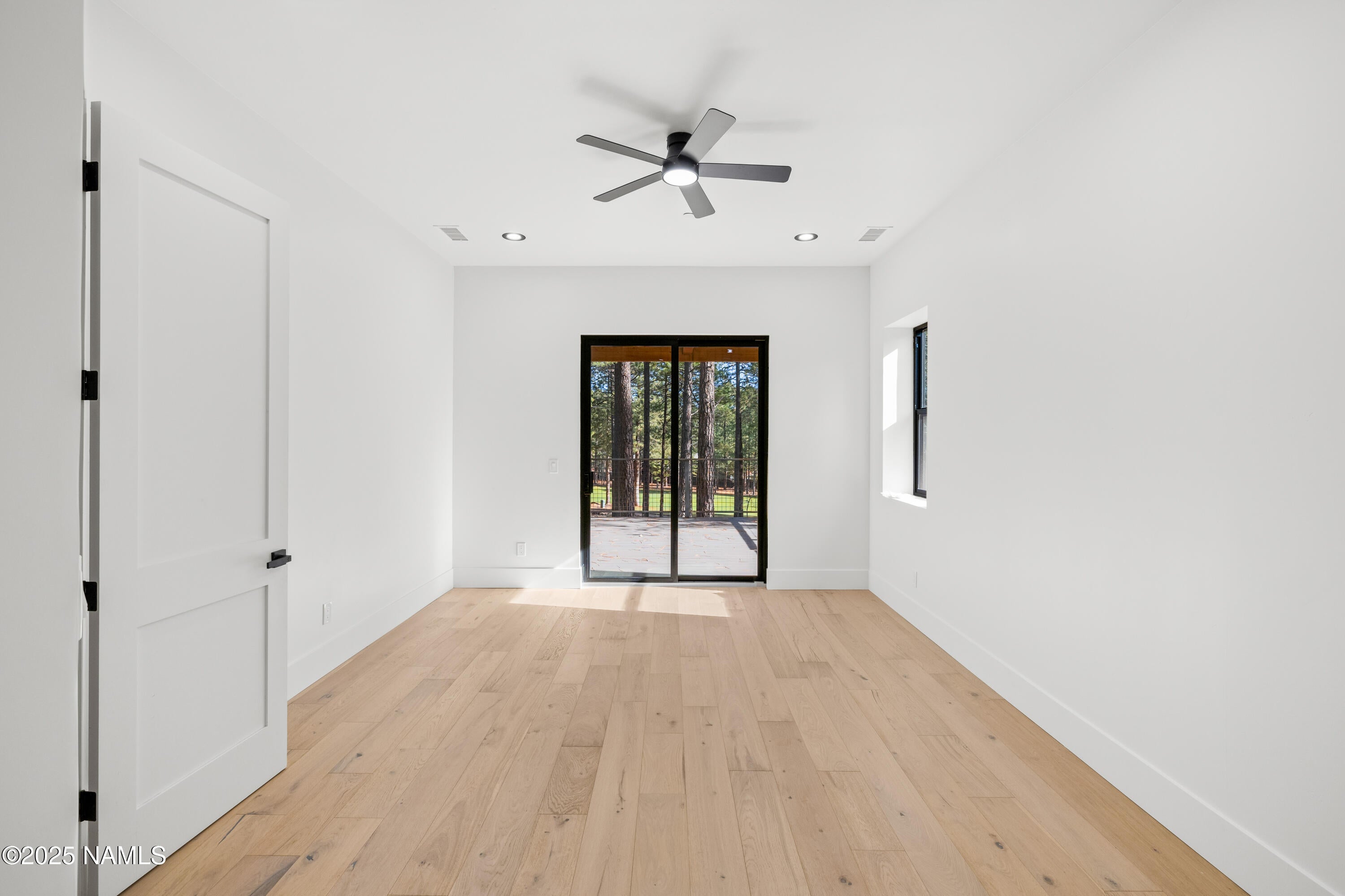 Flagstaff, Arizona, 86005, United States, 4 Bedrooms Bedrooms, ,4 BathroomsBathrooms,Residential,Active,1922481