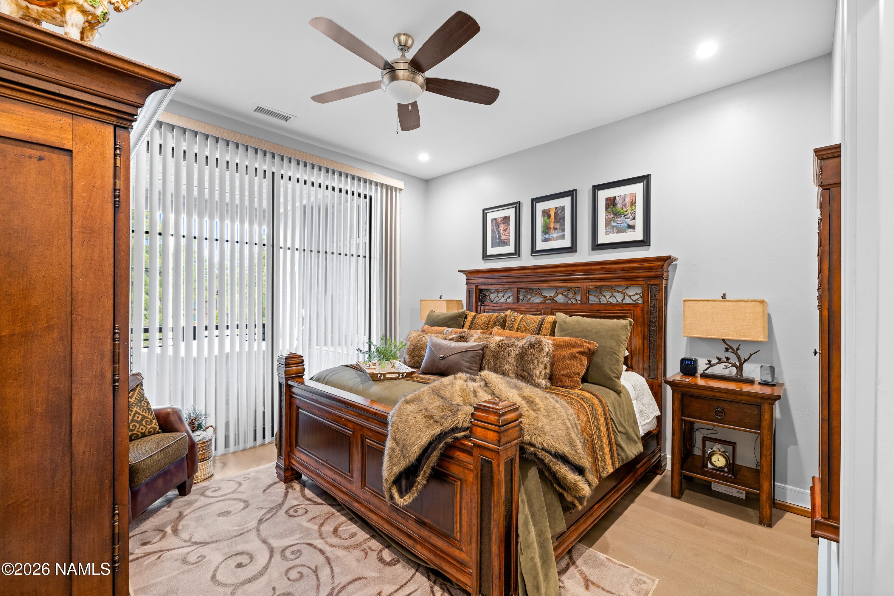 Flagstaff, Arizona, 86005, United States, 3 Bedrooms Bedrooms, ,4 BathroomsBathrooms,Residential,Active,2012817