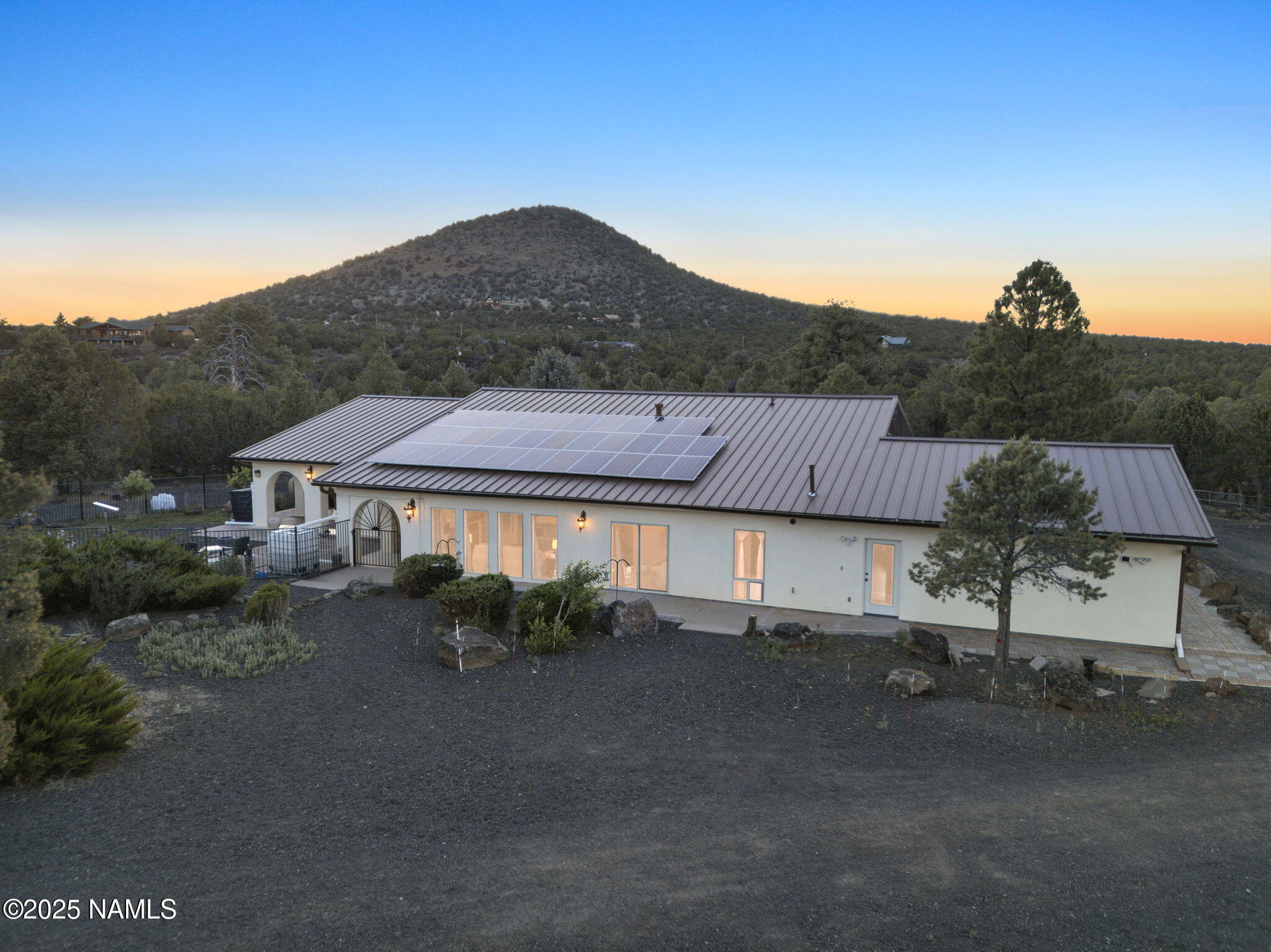 Williams, Arizona, 86046, United States, 3 Bedrooms Bedrooms, ,4 BathroomsBathrooms,Residential,Active,1871833