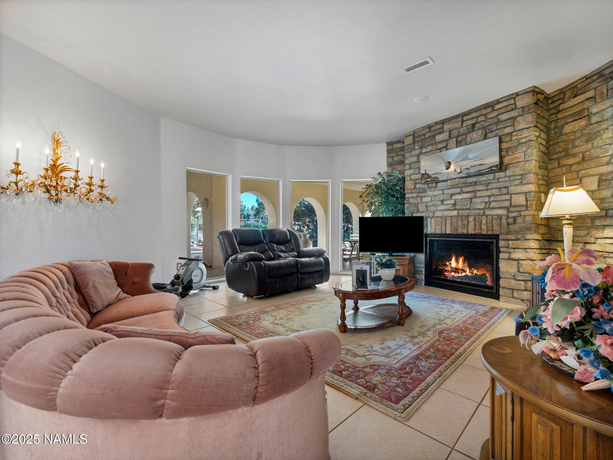 Williams, Arizona, 86046, United States, 3 Bedrooms Bedrooms, ,4 BathroomsBathrooms,Residential,Active,1871833