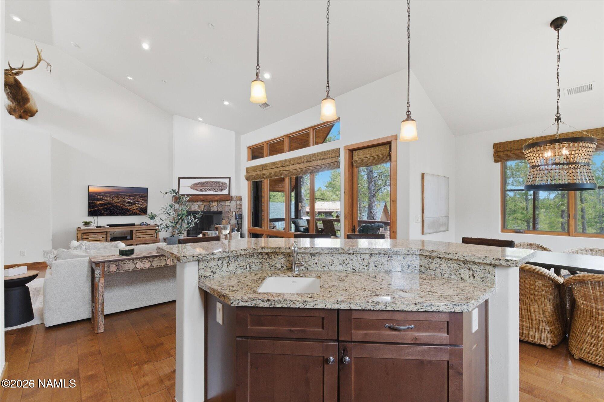 Flagstaff, Arizona, 86005, United States, 4 Bedrooms Bedrooms, ,5 BathroomsBathrooms,Residential,Active,2009844