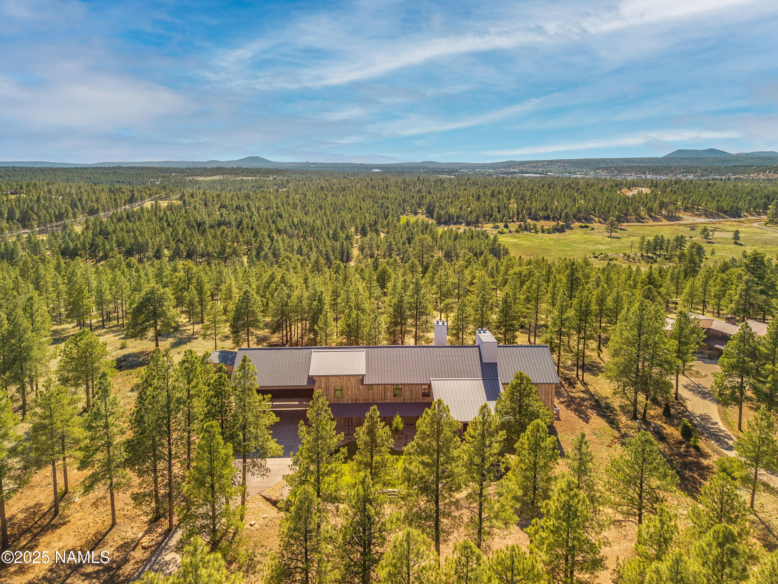 Flagstaff, Arizona, 86004, United States, 4 Bedrooms Bedrooms, ,6 BathroomsBathrooms,Residential,Active,1756325