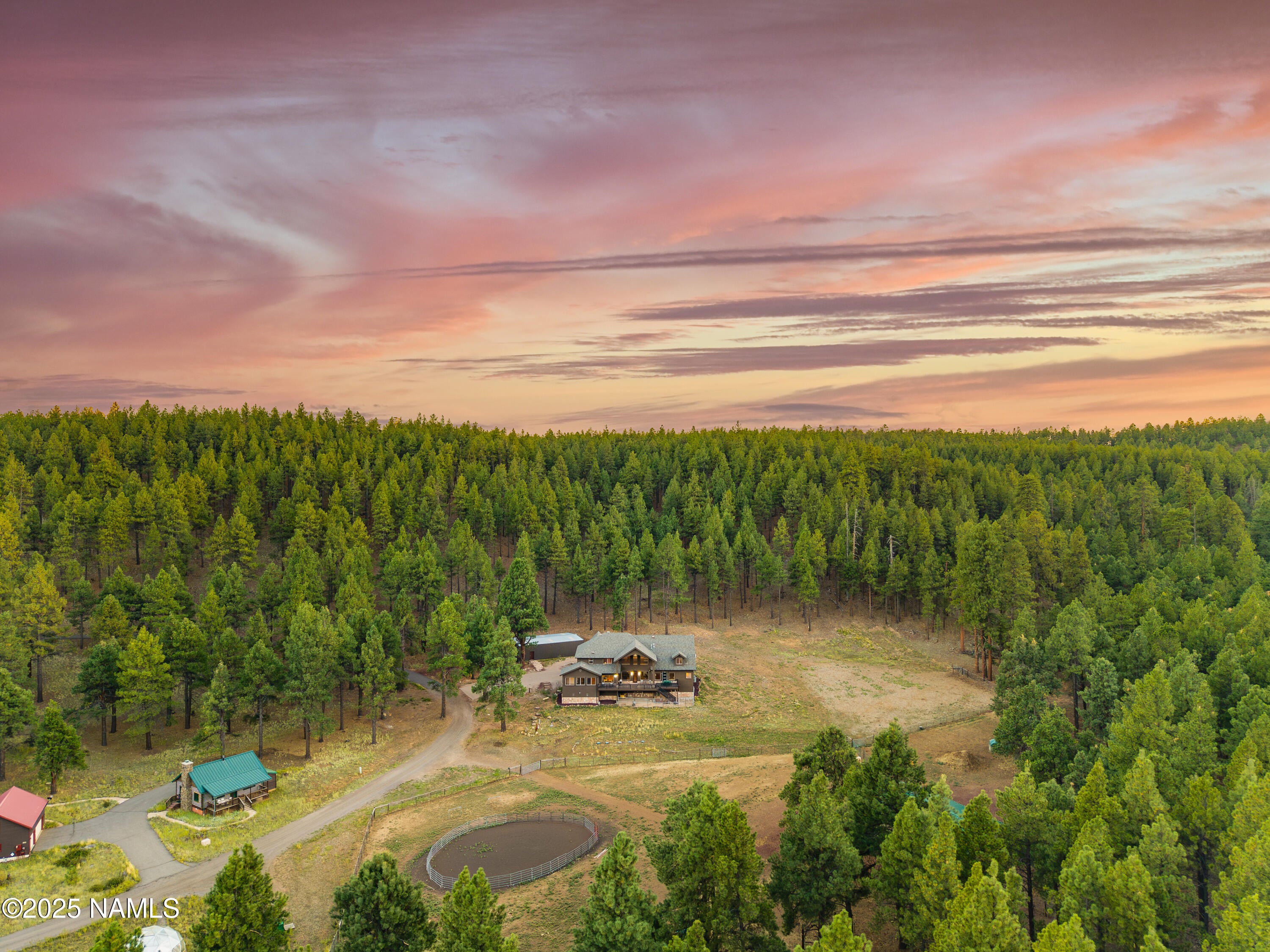 Flagstaff, Arizona, 86001, United States, 5 Bedrooms Bedrooms, ,5 BathroomsBathrooms,Residential,Active,1945089