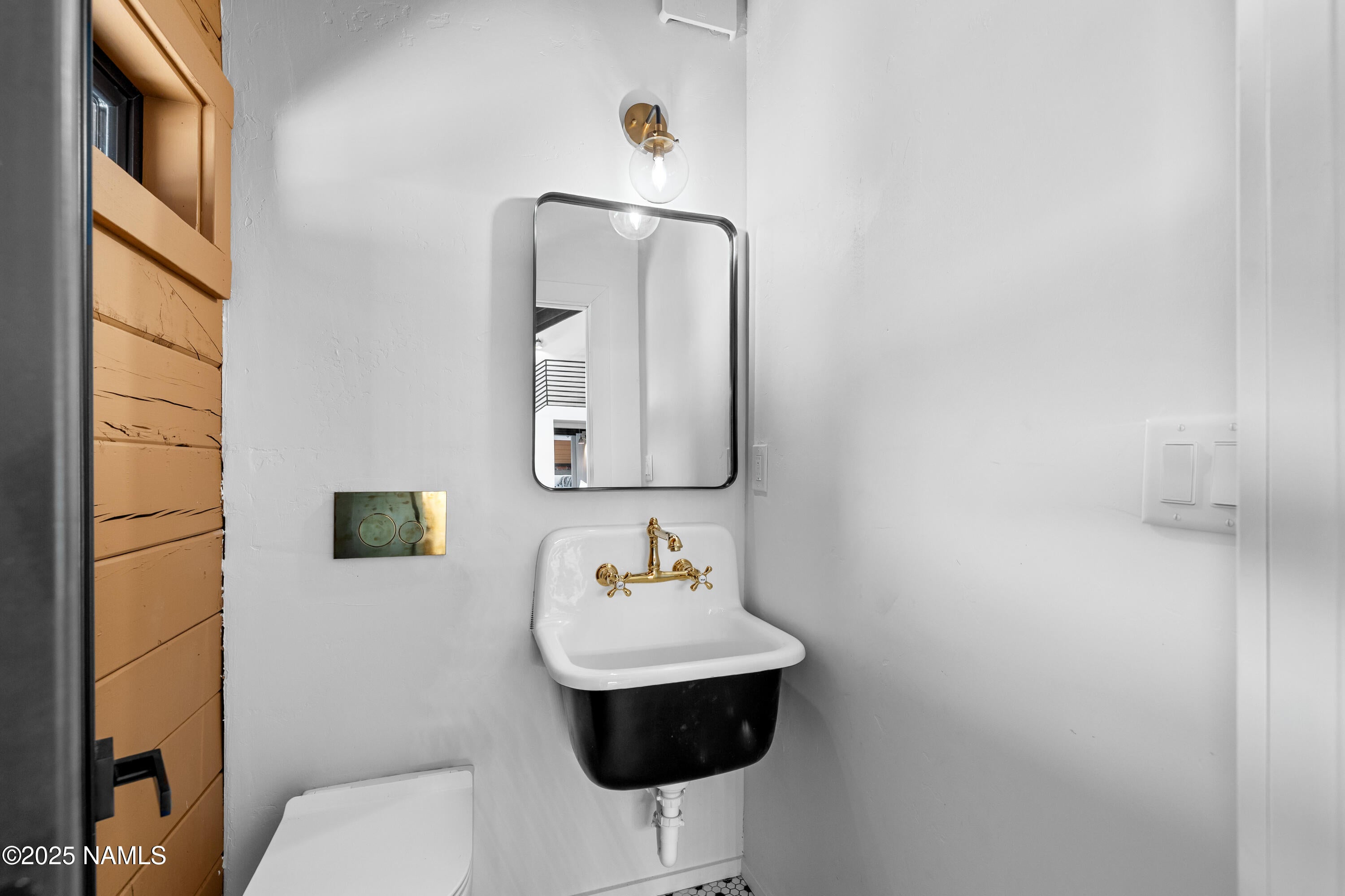 Flagstaff, Arizona, 86004, United States, ,4 BathroomsBathrooms,Residential,Active,1888488