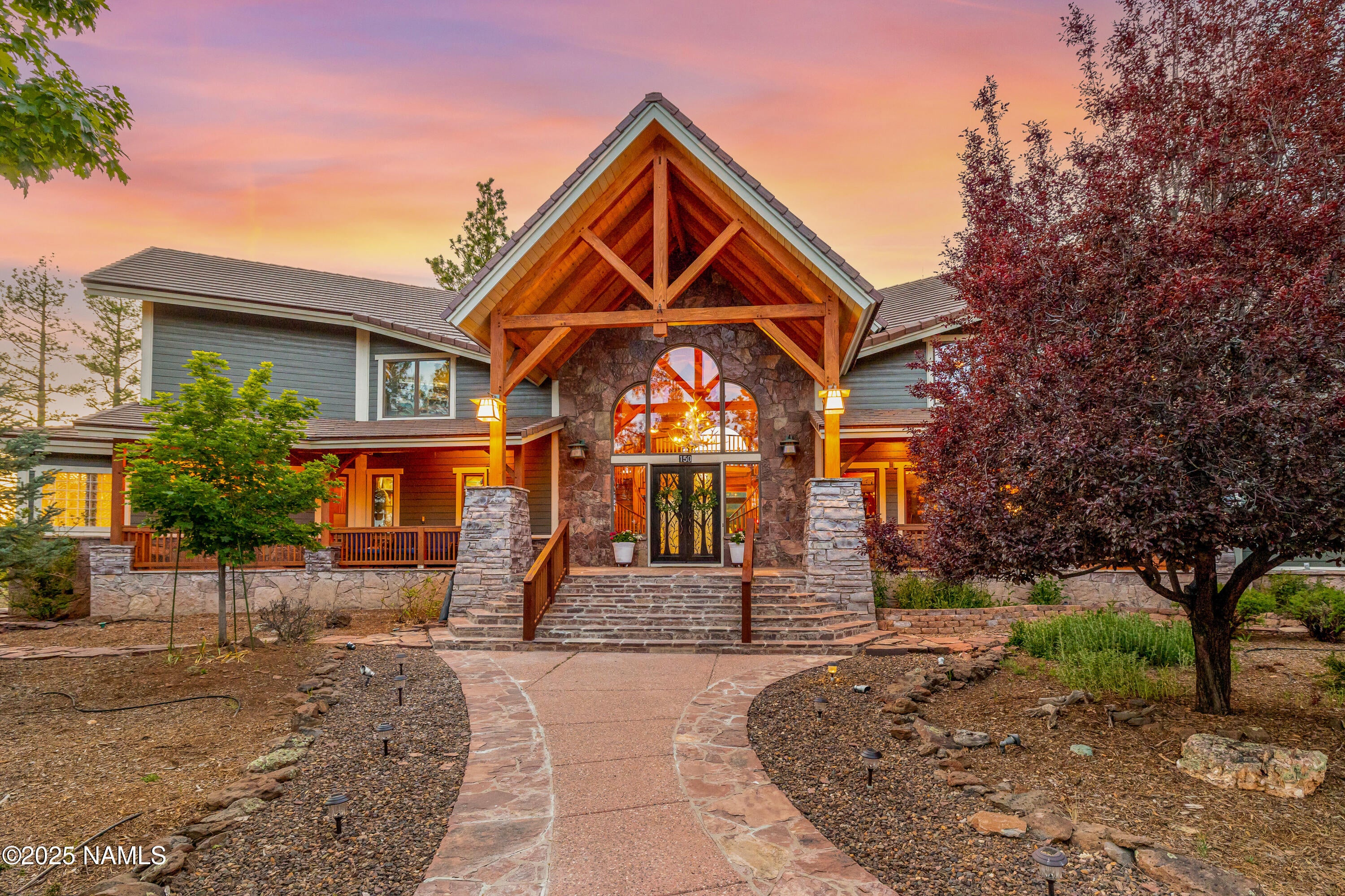 Flagstaff, Arizona, 86001, United States, 3 Bedrooms Bedrooms, ,4 BathroomsBathrooms,Residential,Active,1988717