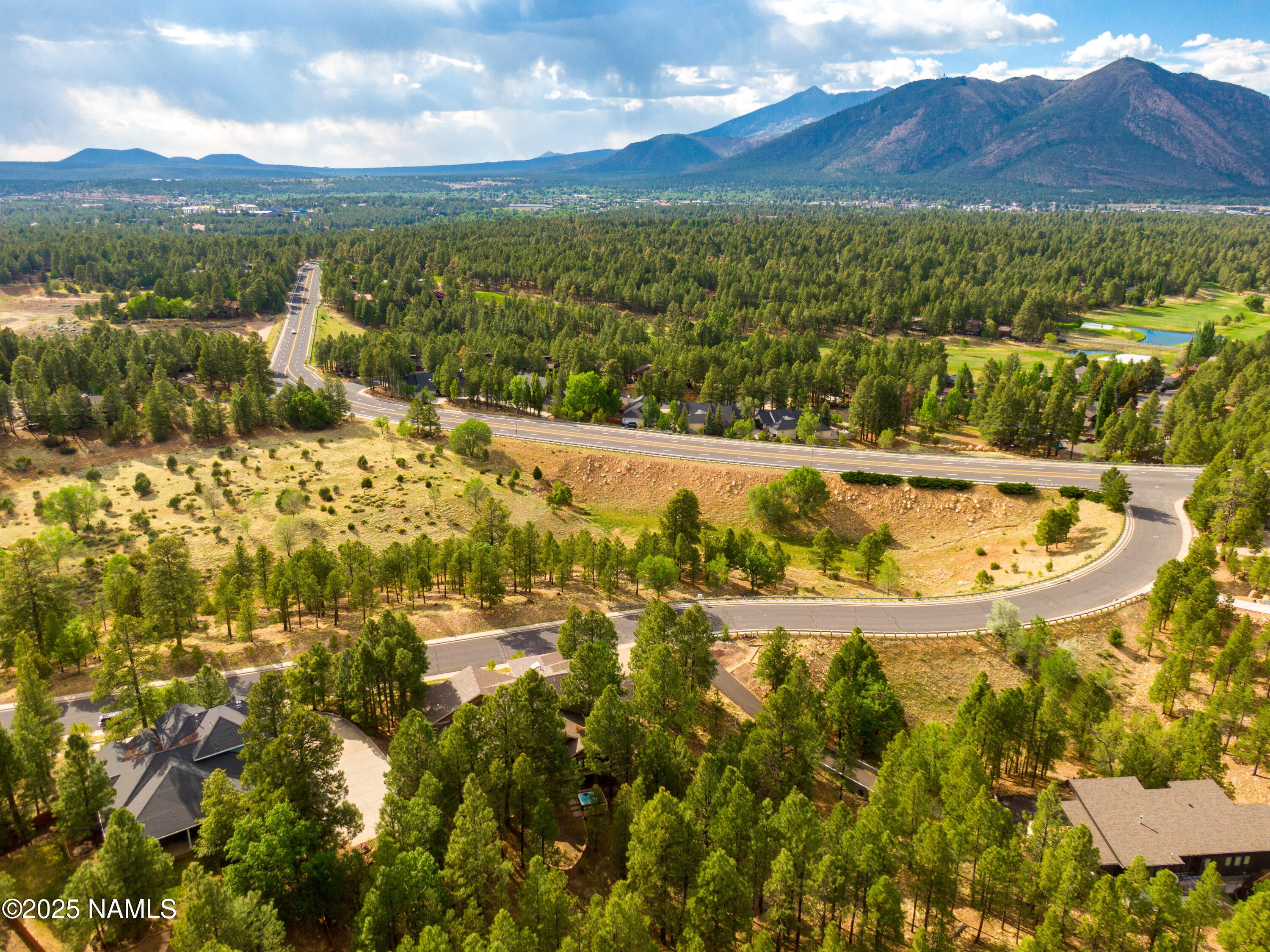 Flagstaff, Arizona, 86004, United States, 5 Bedrooms Bedrooms, ,5 BathroomsBathrooms,Residential,Active,1834463