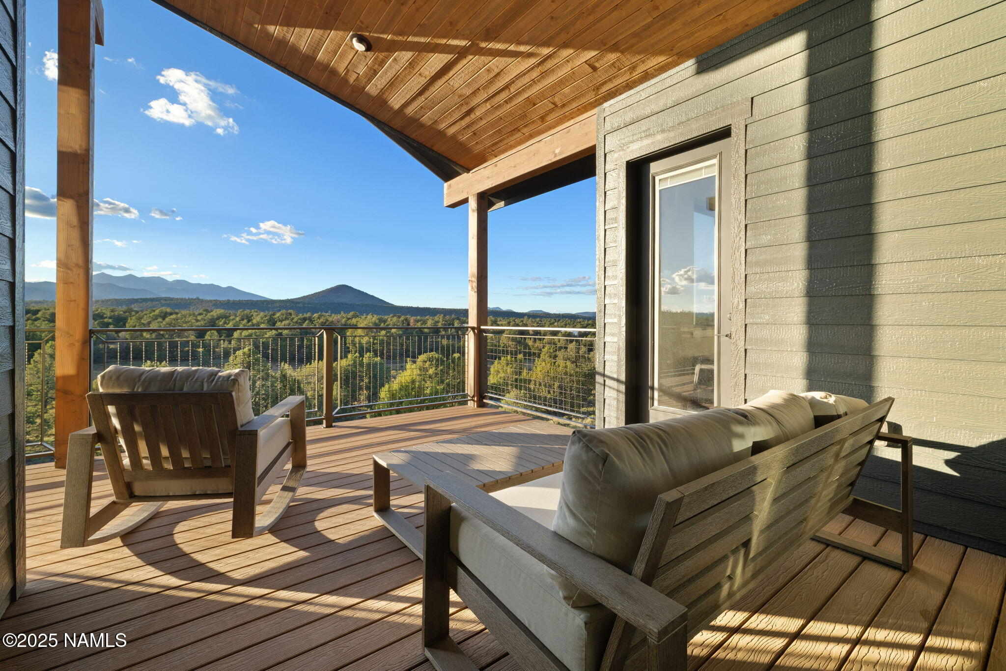 Flagstaff, Arizona, 86004, United States, 5 Bedrooms Bedrooms, ,4 BathroomsBathrooms,Residential,Active,1943835